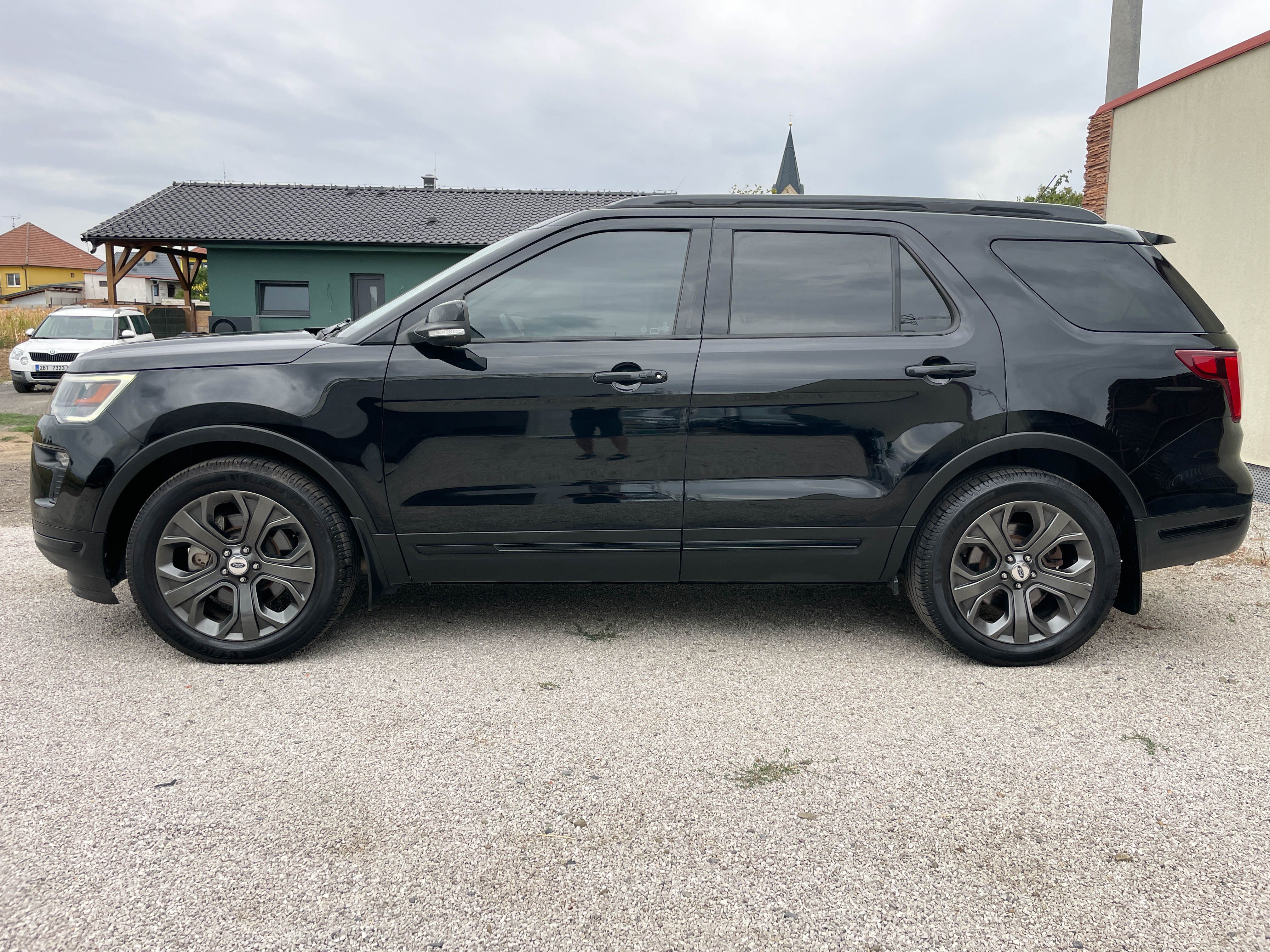 Ford Explorer, Sport 3.5V6 4WD+PANO+6MÍST+ACC - fotka 6