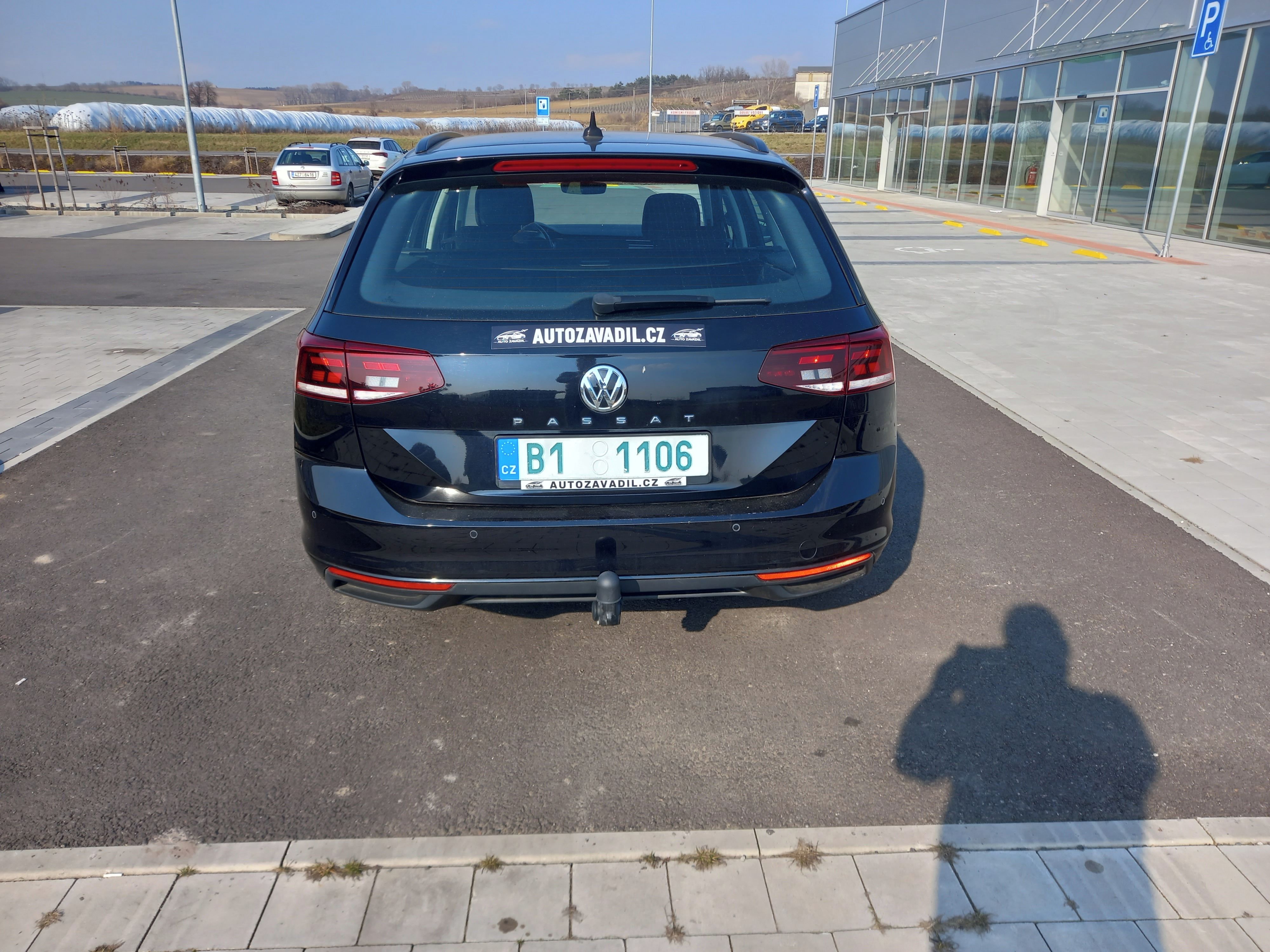 Volkswagen Passat, 2,0TDI-LED-ACC-BUSSINES-AHK - fotka 6