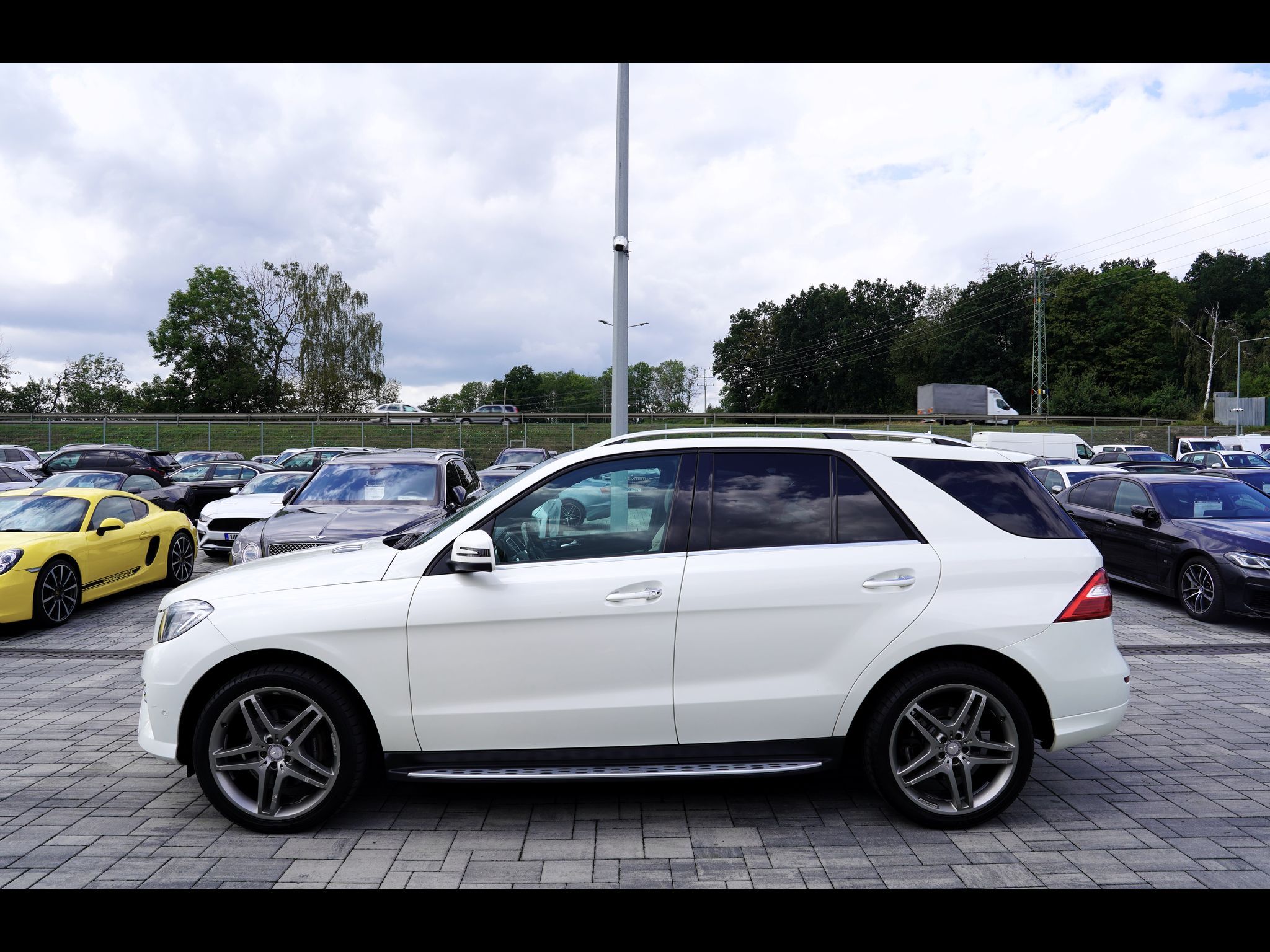 Mercedes-Benz ML, ML 350d AMG, 4Matic/Designo/ČR - fotka 3