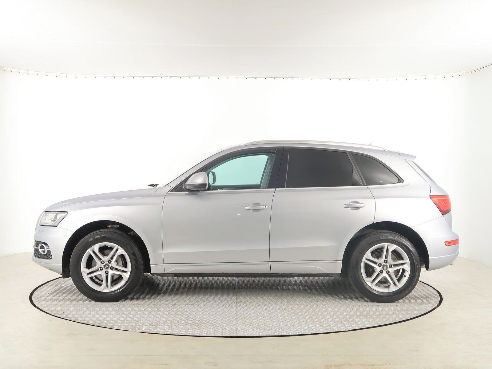 Audi Q5, 2.0 TDI, design, 4X4, Automat - fotka 3