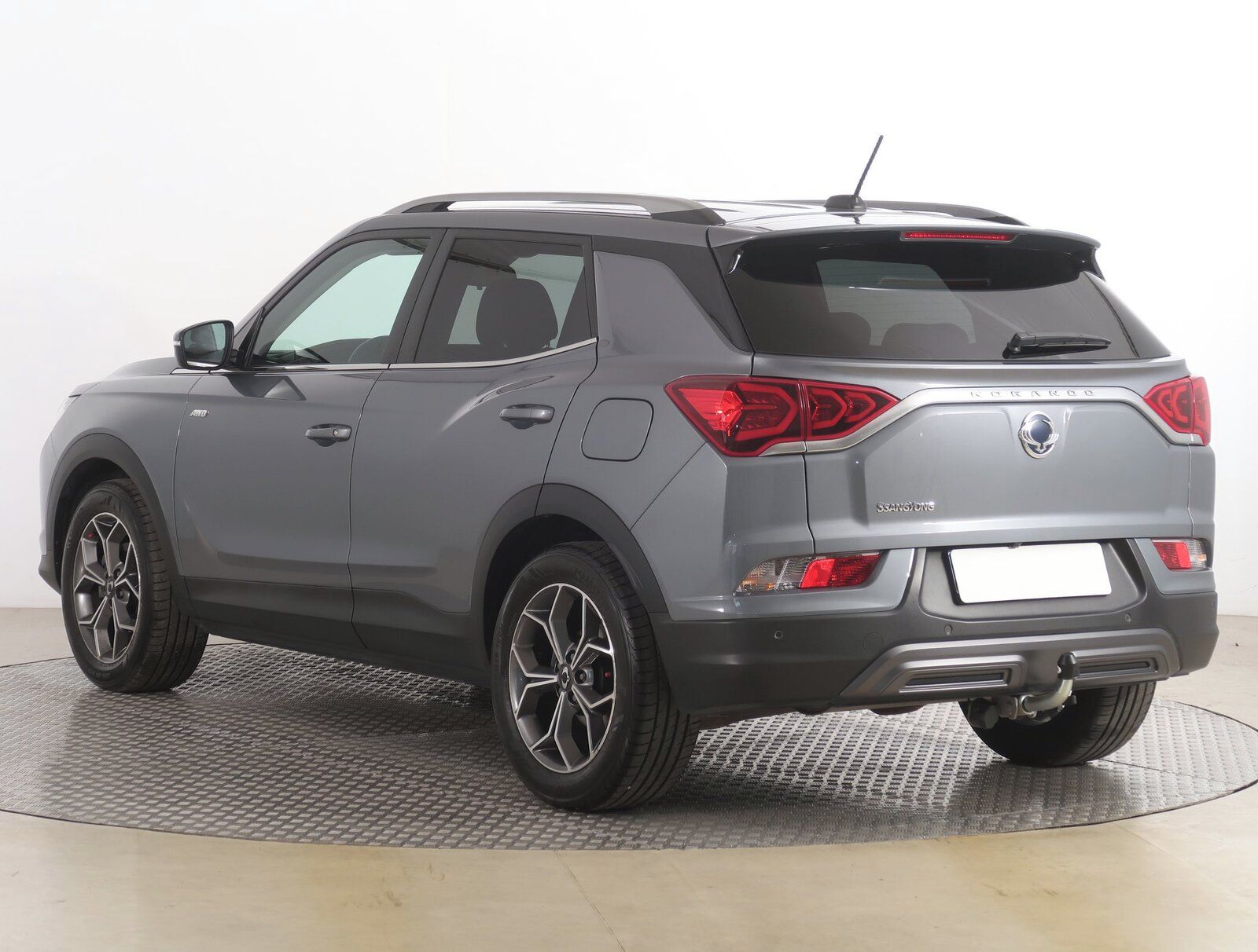 SsangYong Korando, 1.5 T-GDI, Style, 4X4 - fotka 4