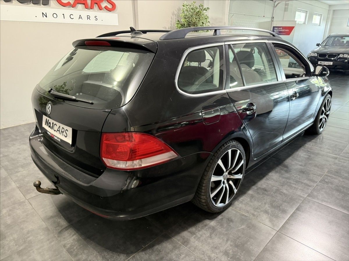 Volkswagen Golf, 1,4   TSI VÝHŘEV KLIMA R18 ALU - fotka 5