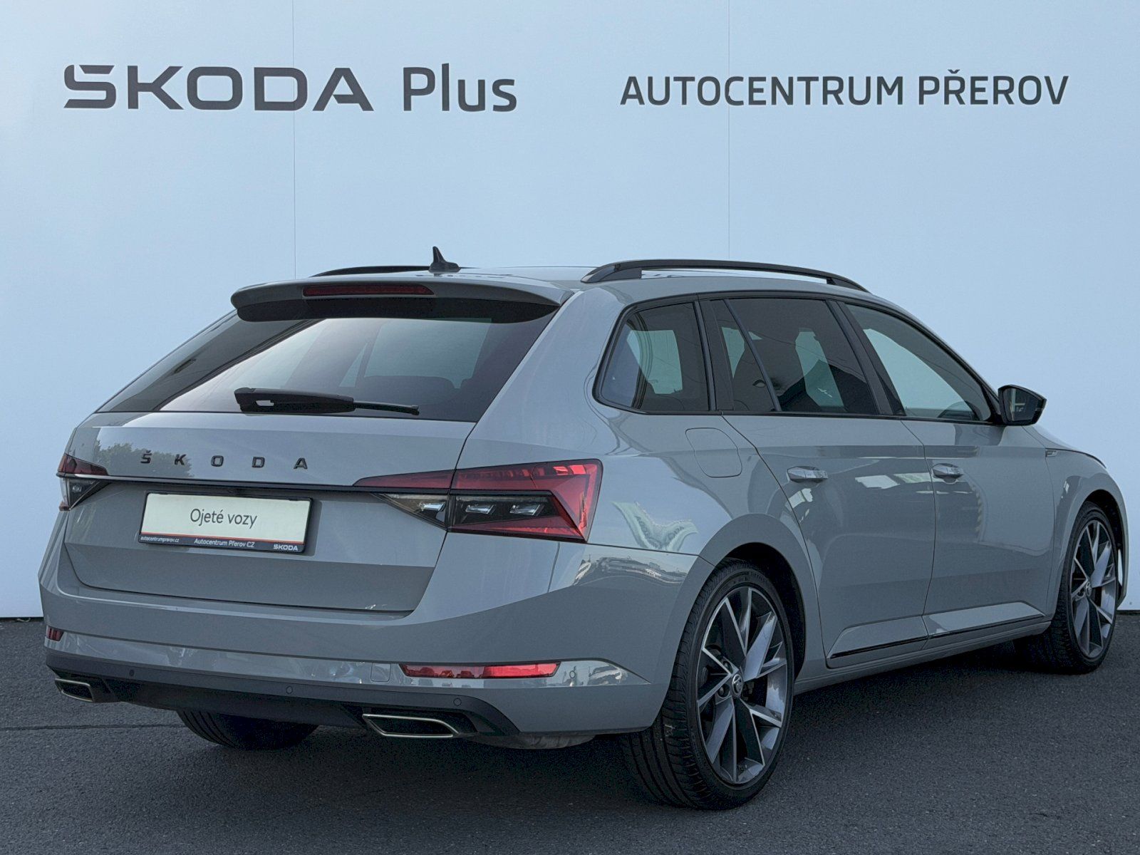 Škoda Superb, 2.0 TSI 206kW SportLine 4x4 DS - fotka 2