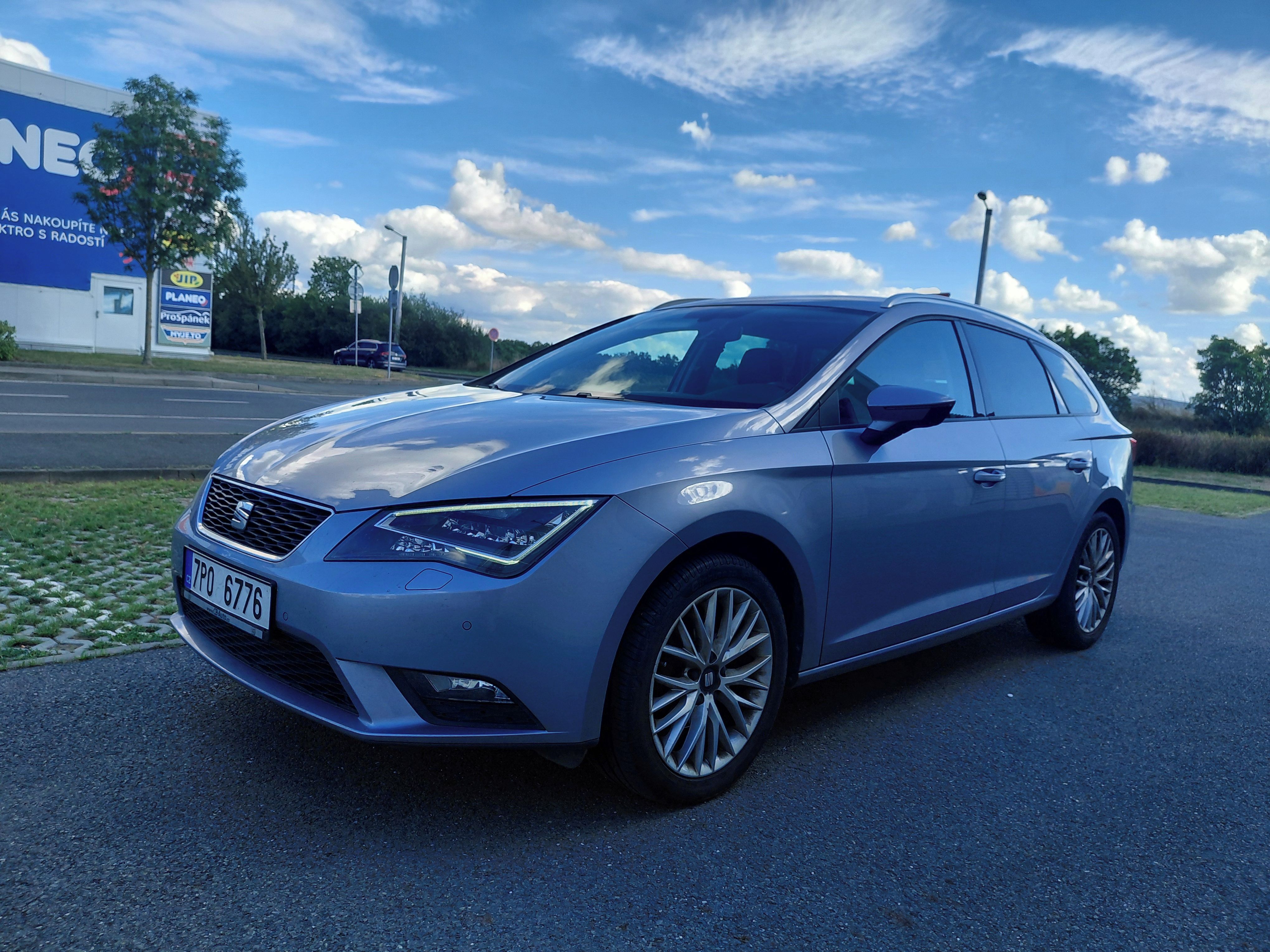 Seat Leon, 1.2TSI 81KW 1.MAJ,VELMI PĚKNÉ - fotka 3