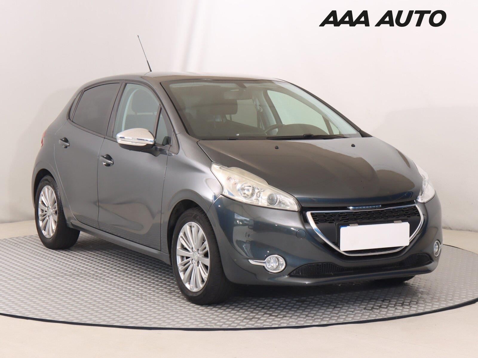 Peugeot 208, 1.2 PureTech, Serv.kniha