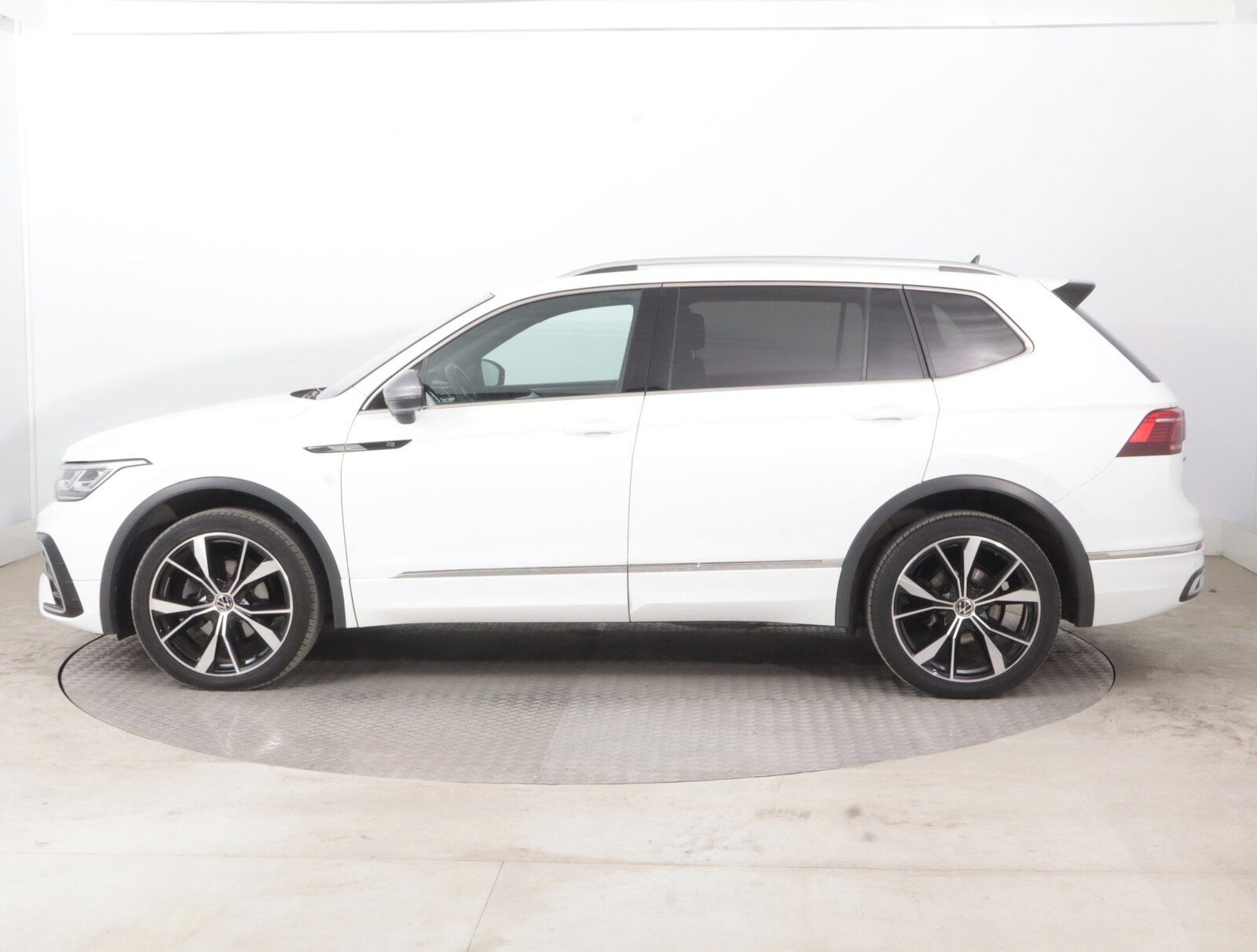 Volkswagen Tiguan Allspace, 2.0 TDI, R-Line, 4X4, Automat - fotka 3