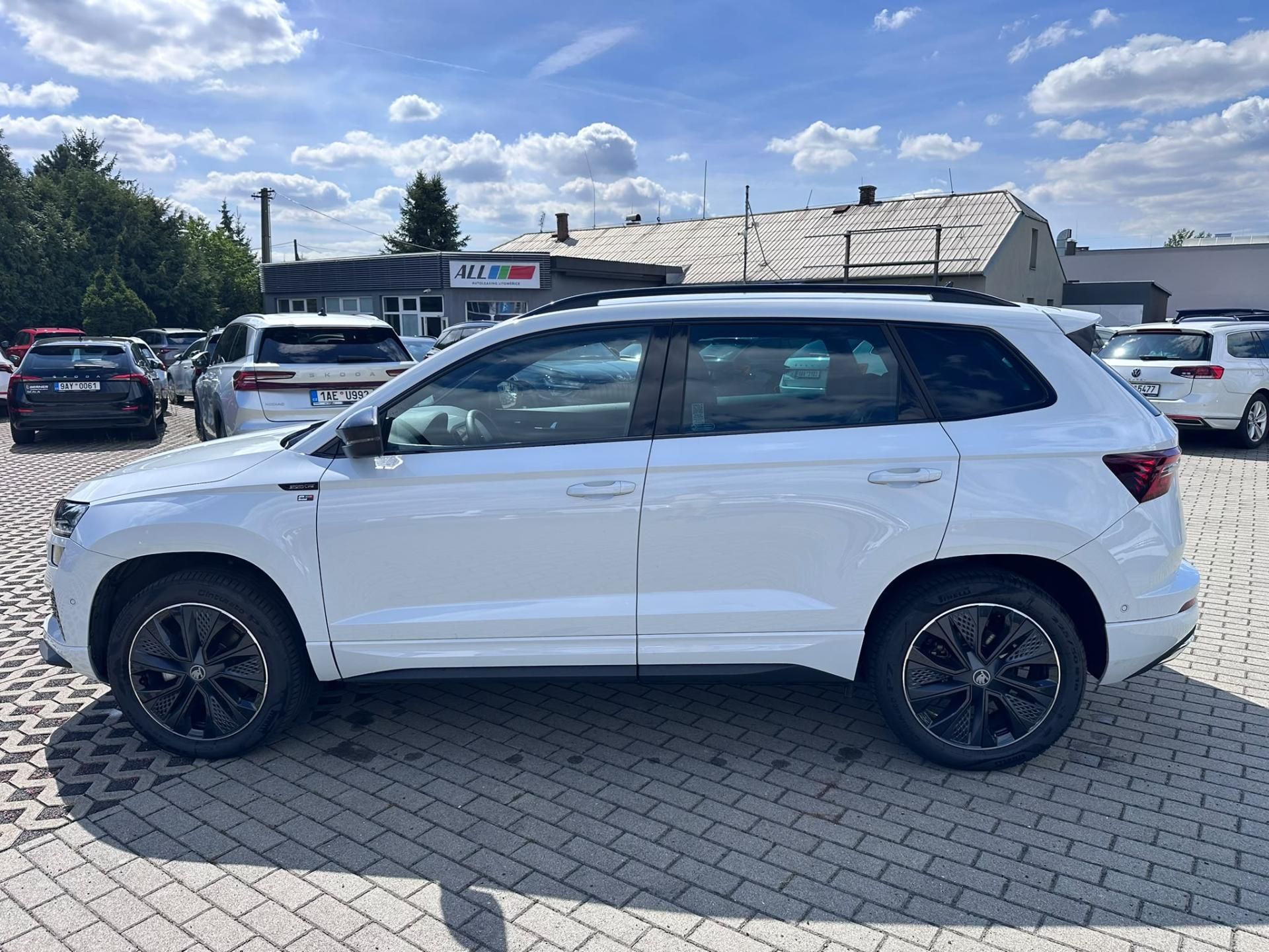 Škoda Karoq, 2.0 TDI 110kW DSG 4x4 - fotka 6