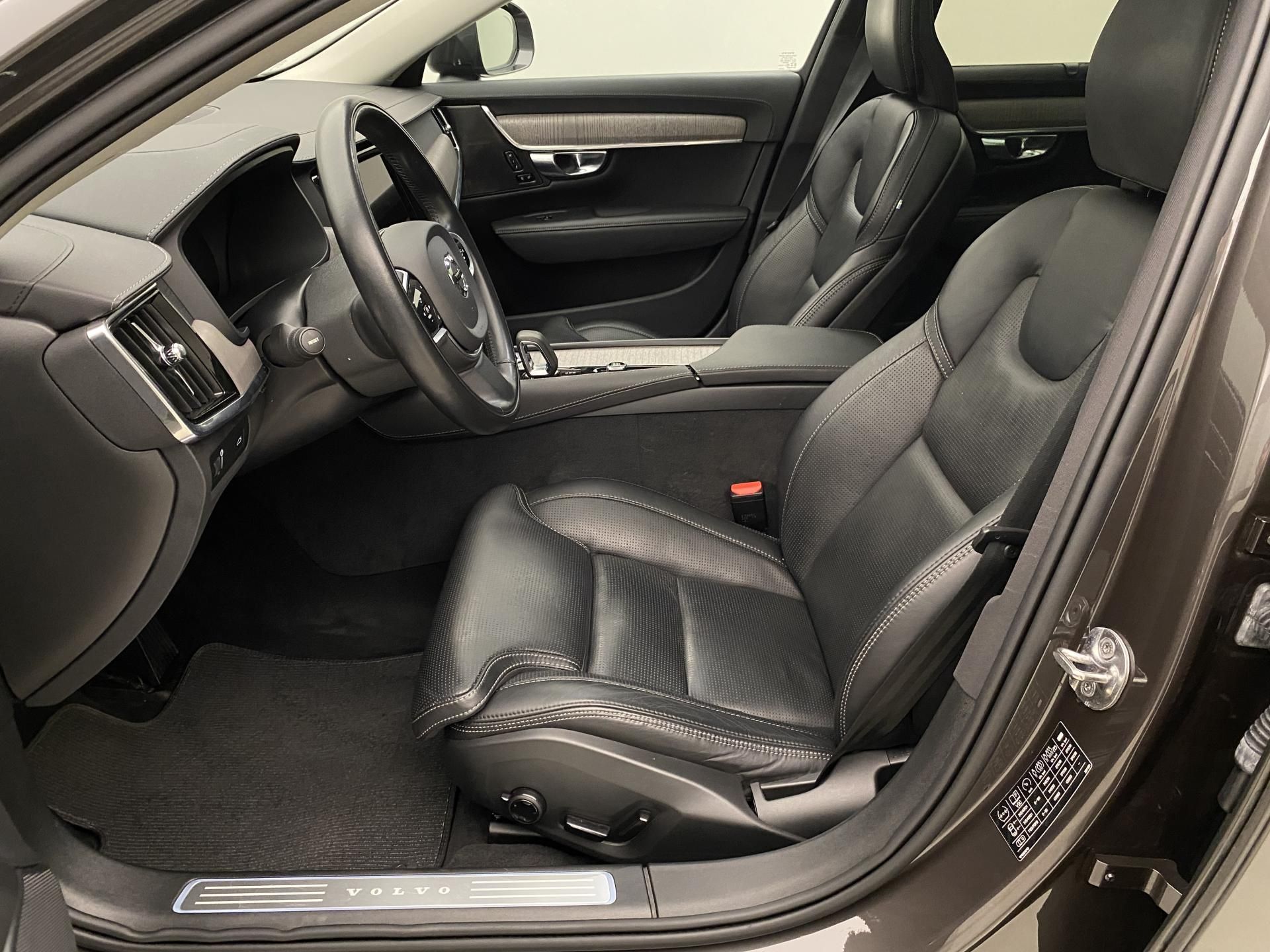 Volvo V90, CC B5 AWD BRIGHT PLUS AUT CZ - fotka 3