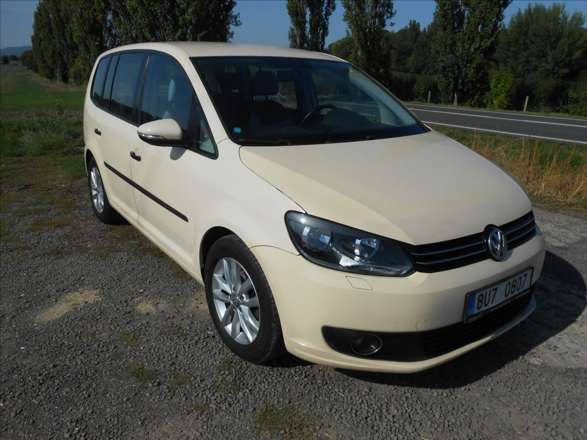 Volkswagen Touran, 1,6 TDI 66 kW Historie KLIMA - fotka 4
