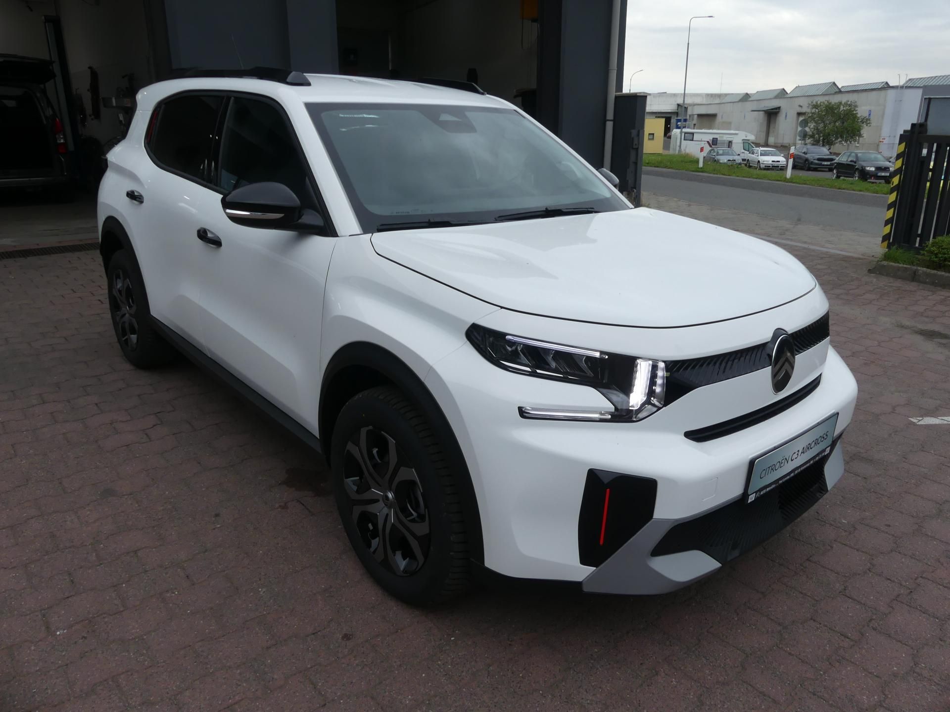 Citroën C3 Aircross, PLUS Turbo 100k Manual - fotka 3