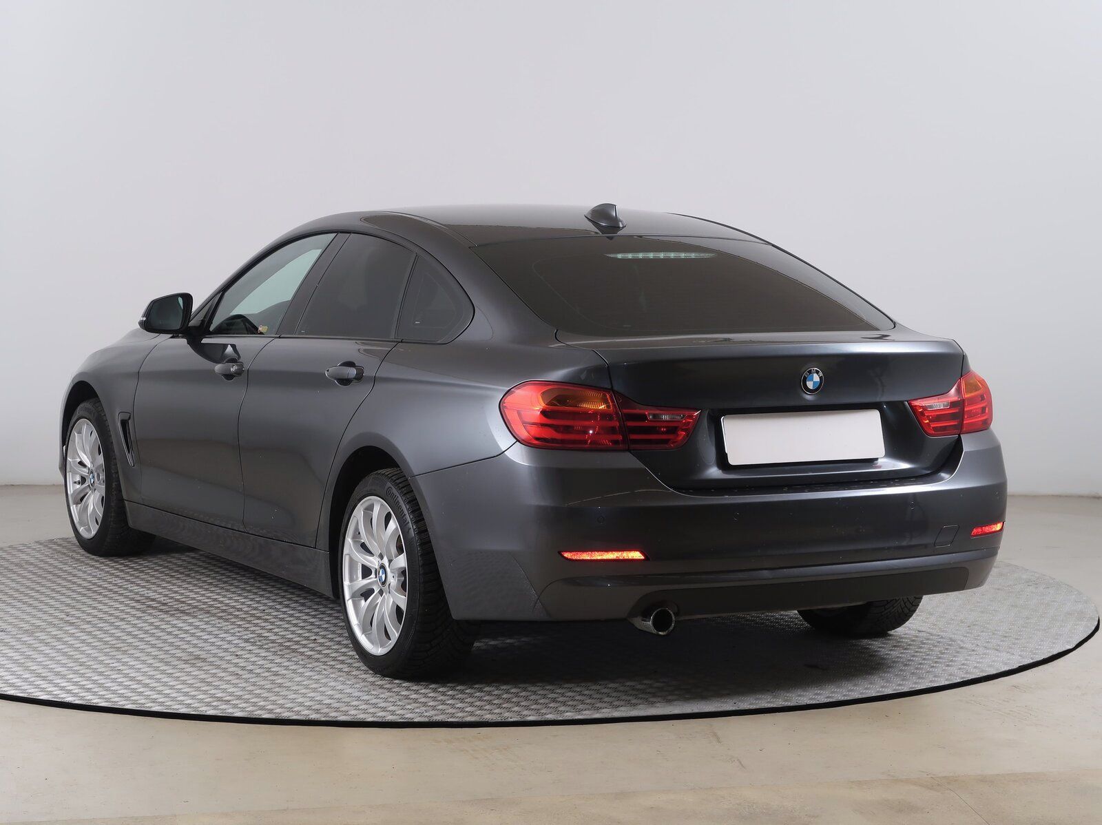 BMW Řada 4, 420i xDrive Gran Coupé , 4X4 - fotka 4