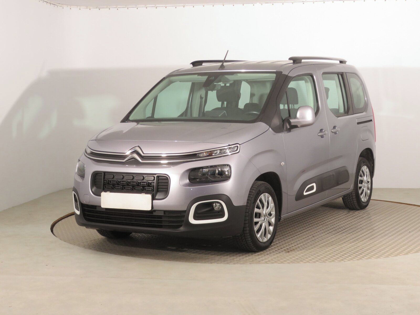 Citroën Berlingo, 1.2 PureTech, Feel, 5Míst, ČR - fotka 2
