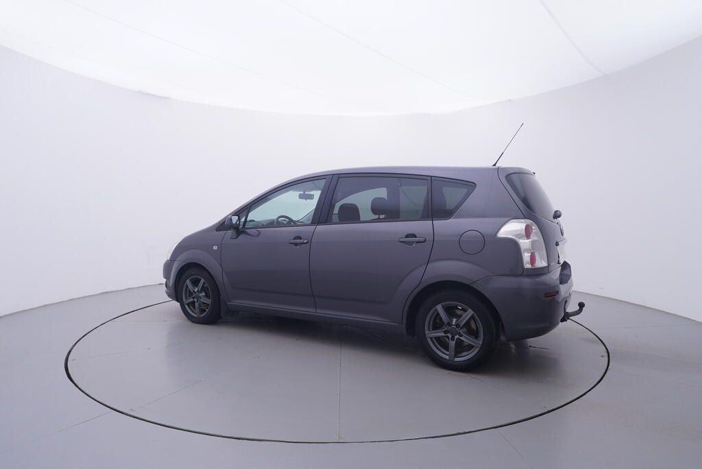 Toyota Corolla Verso, 2.2 DCI 100 kW - fotka 3