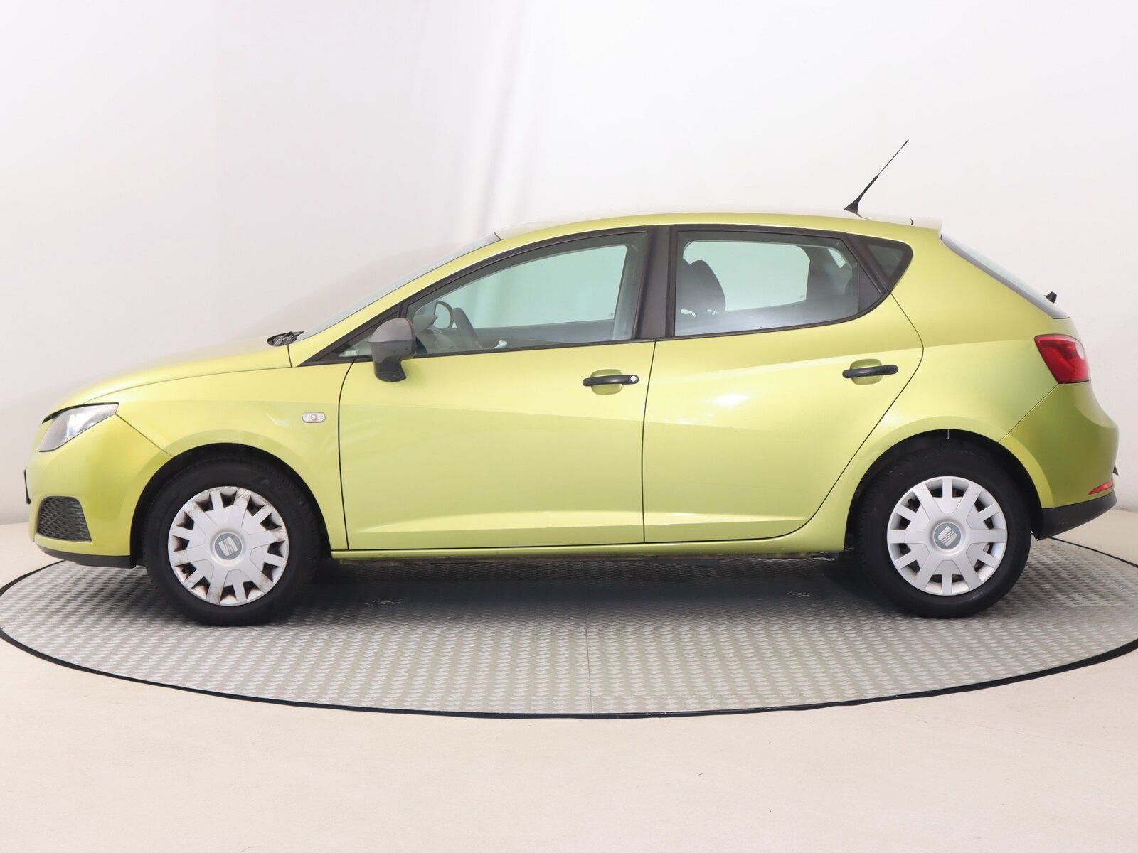 Seat Ibiza, 1.4 16V, za skvělou cenu - fotka 3