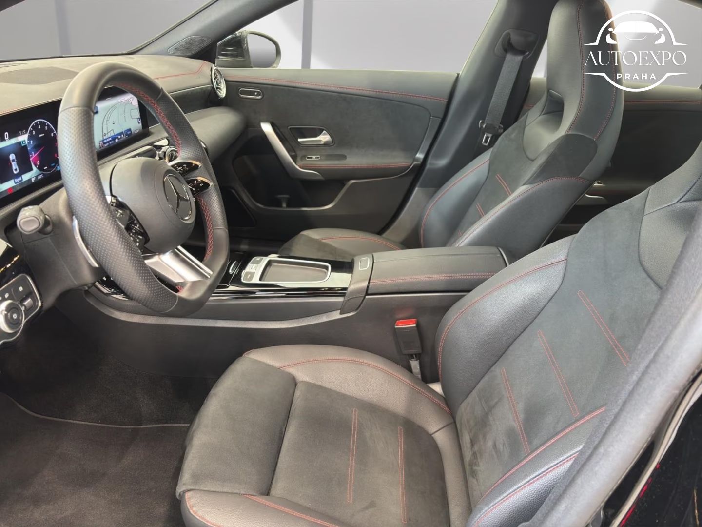 Mercedes-Benz CLA, 200 AMG LINE PREMIUM - fotka 5