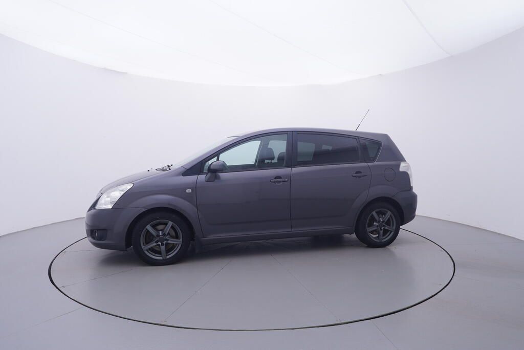 Toyota Corolla Verso, 2.2 DCI 100 kW - fotka 2