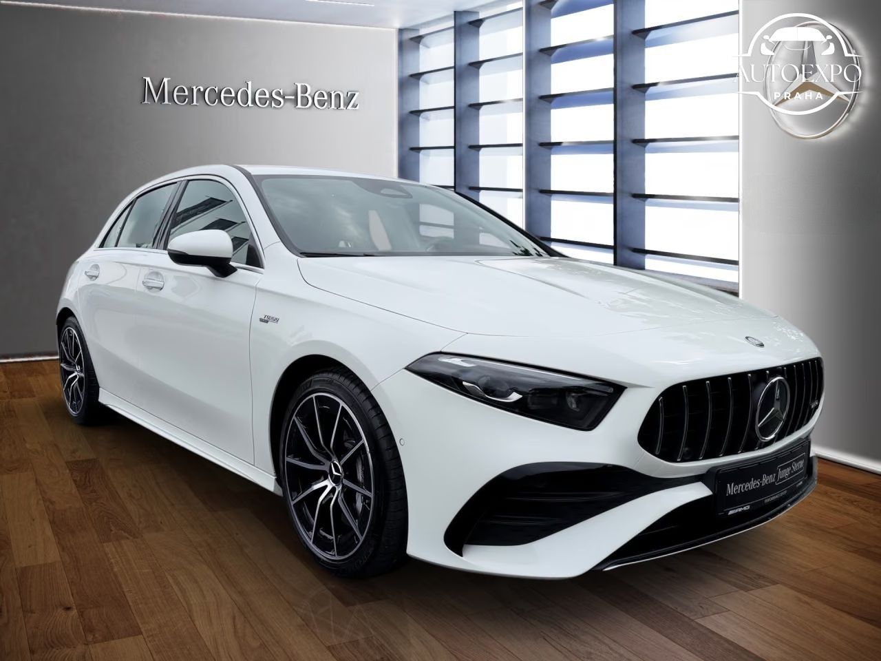 Mercedes-Benz Třídy A, AMG A 35 4M*AMBIENTE - fotka 2