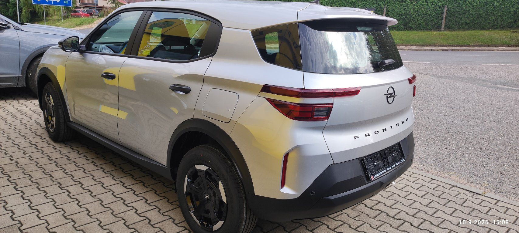 Opel Frontera, HYBRID EDITION 1,2 TURBO 81kW - fotka 4