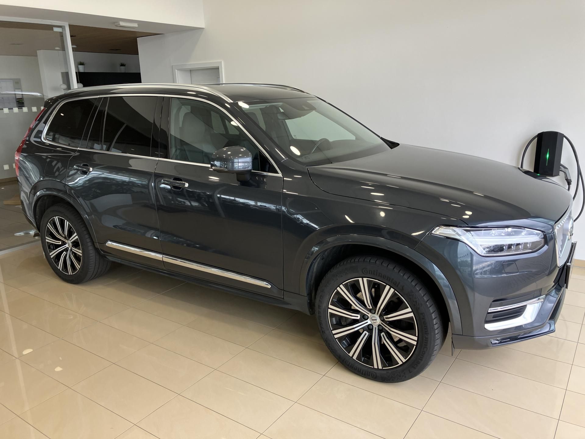Volvo XC90, B5 AWD INSCRIPTION AT8, ČR - fotka 2