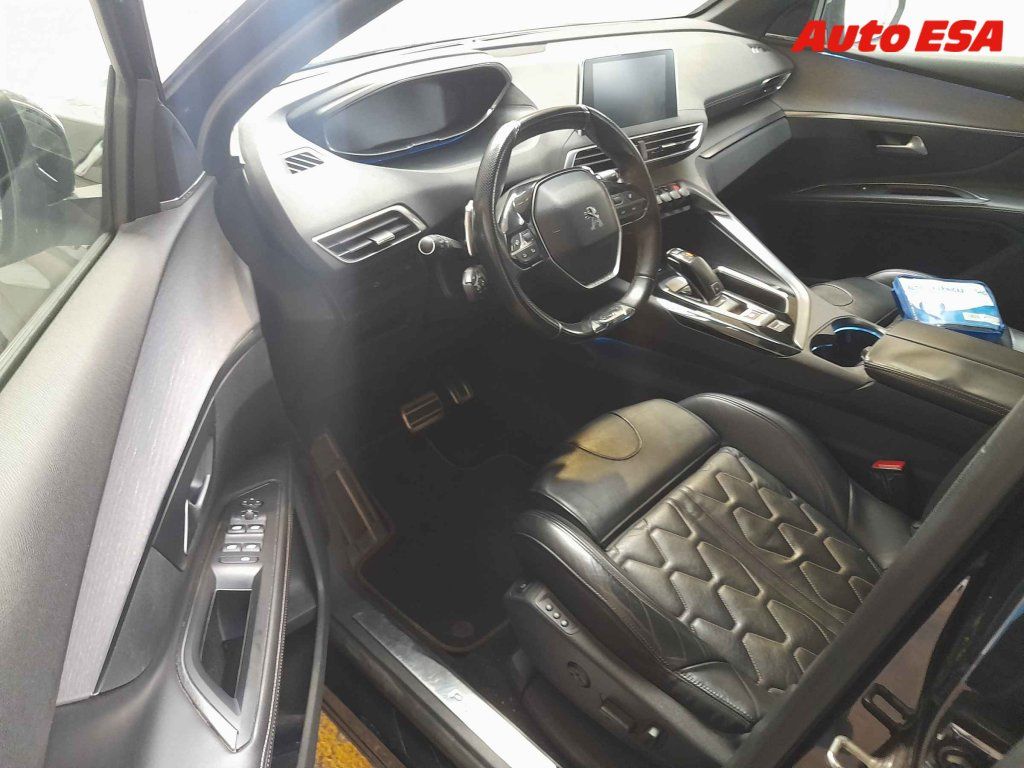 Peugeot 5008, 2.0 Blue HDi,1.maj - fotka 3