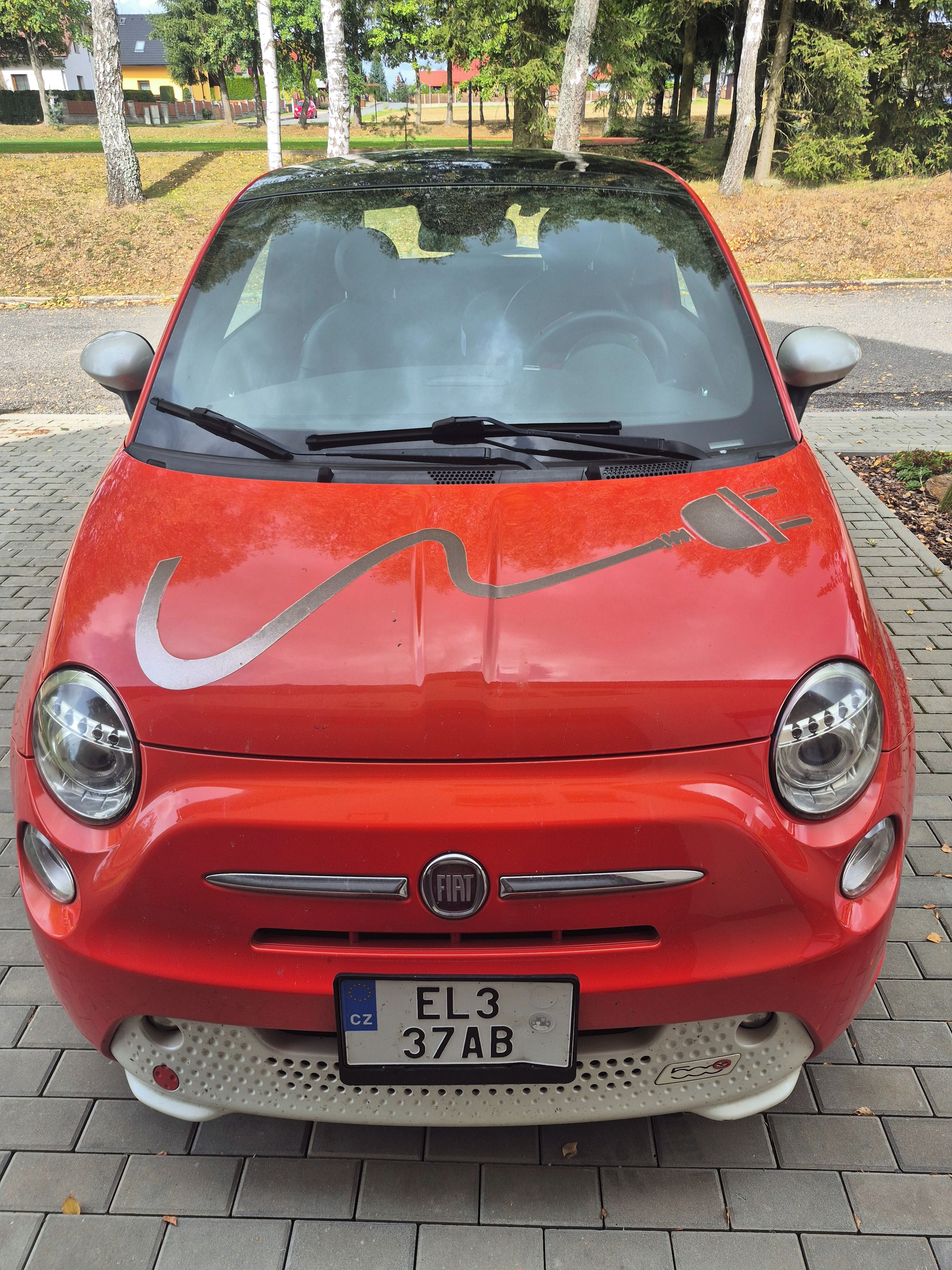 Fiat 500E, Velice hezký stav - fotka 2