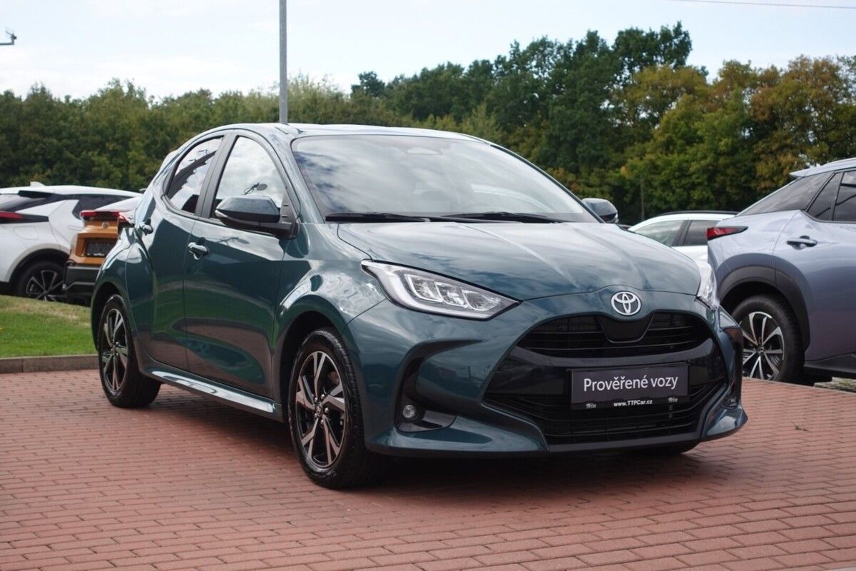 Toyota Yaris, 1,5 HEV Style - fotka 3