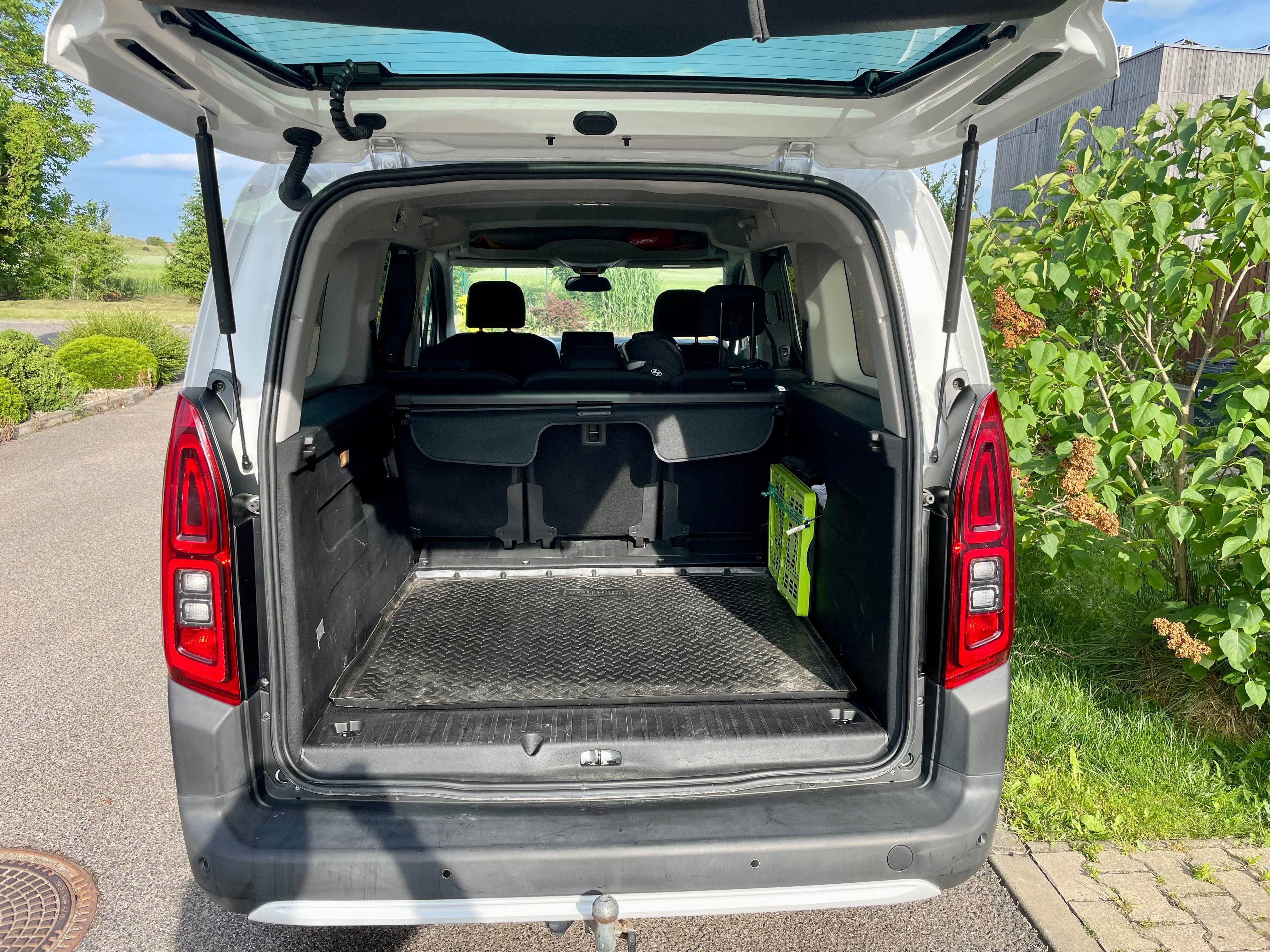Citroën Berlingo, XL 1.5 BlueHDi EAT8 - fotka 6