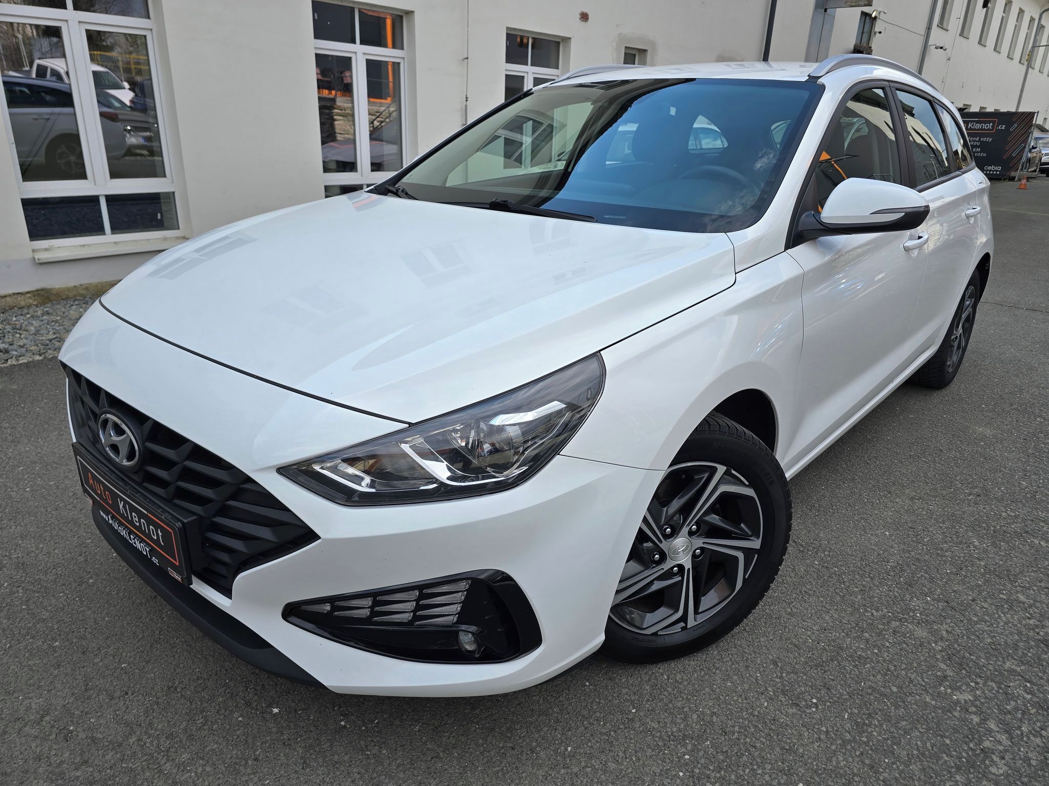 Hyundai i30, 1.5i COMFORT LED KAMERA NAVI