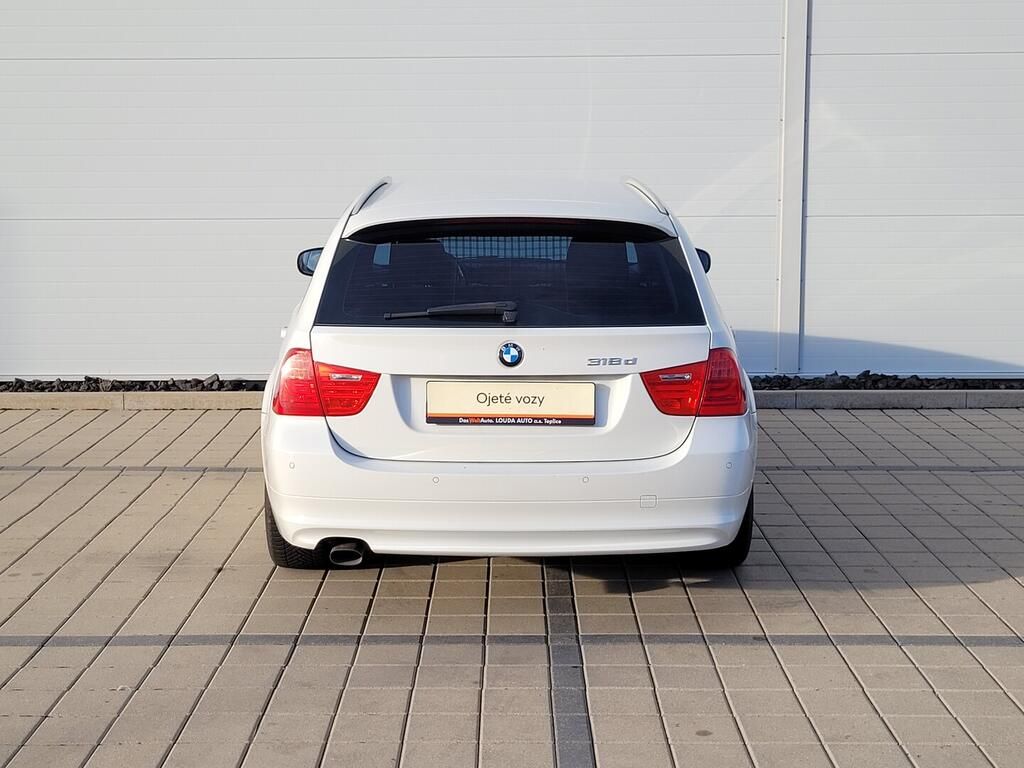 BMW Řada 3, D 2.0 105 kW - fotka 6