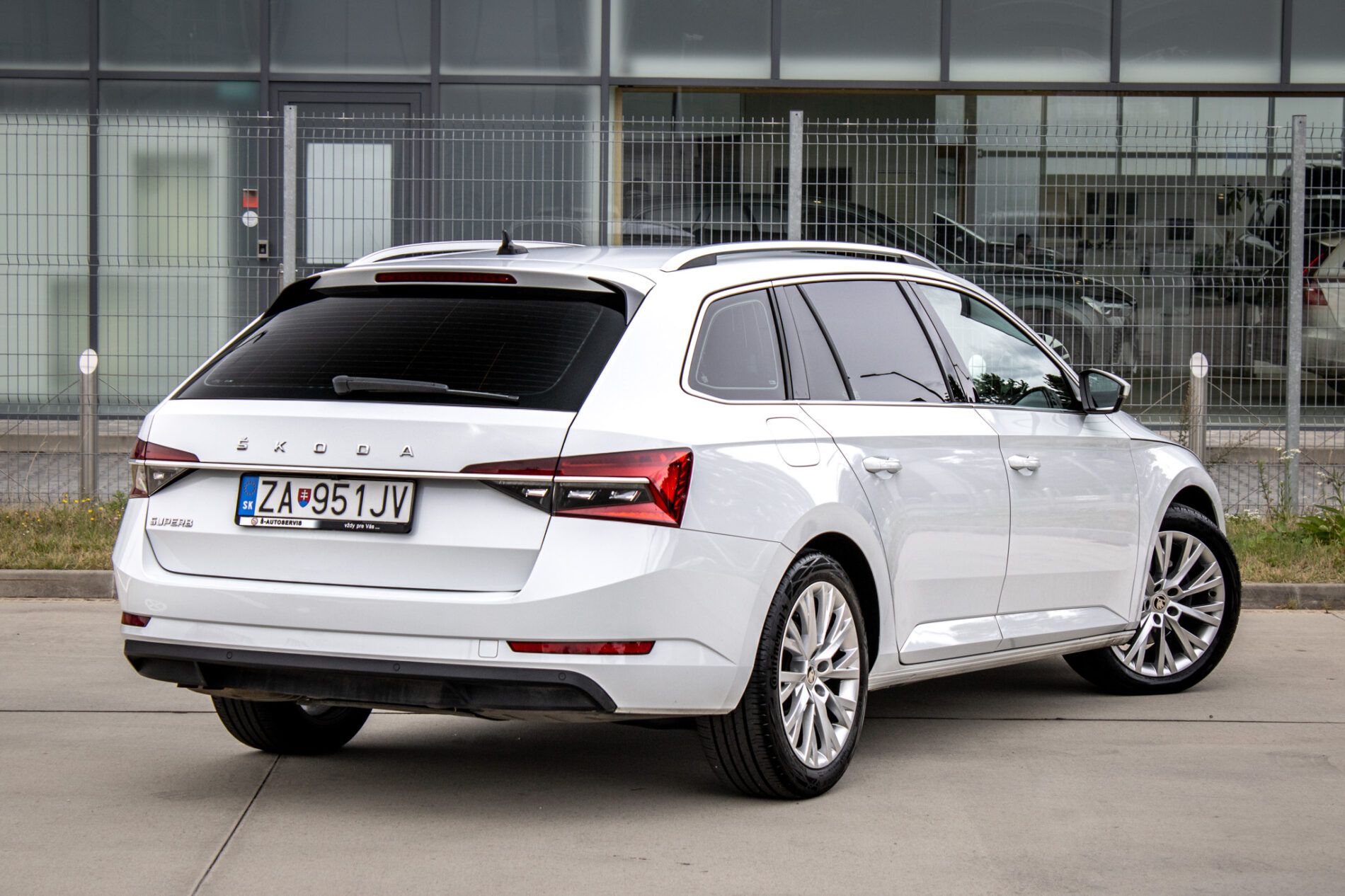 Škoda Superb - fotka 5