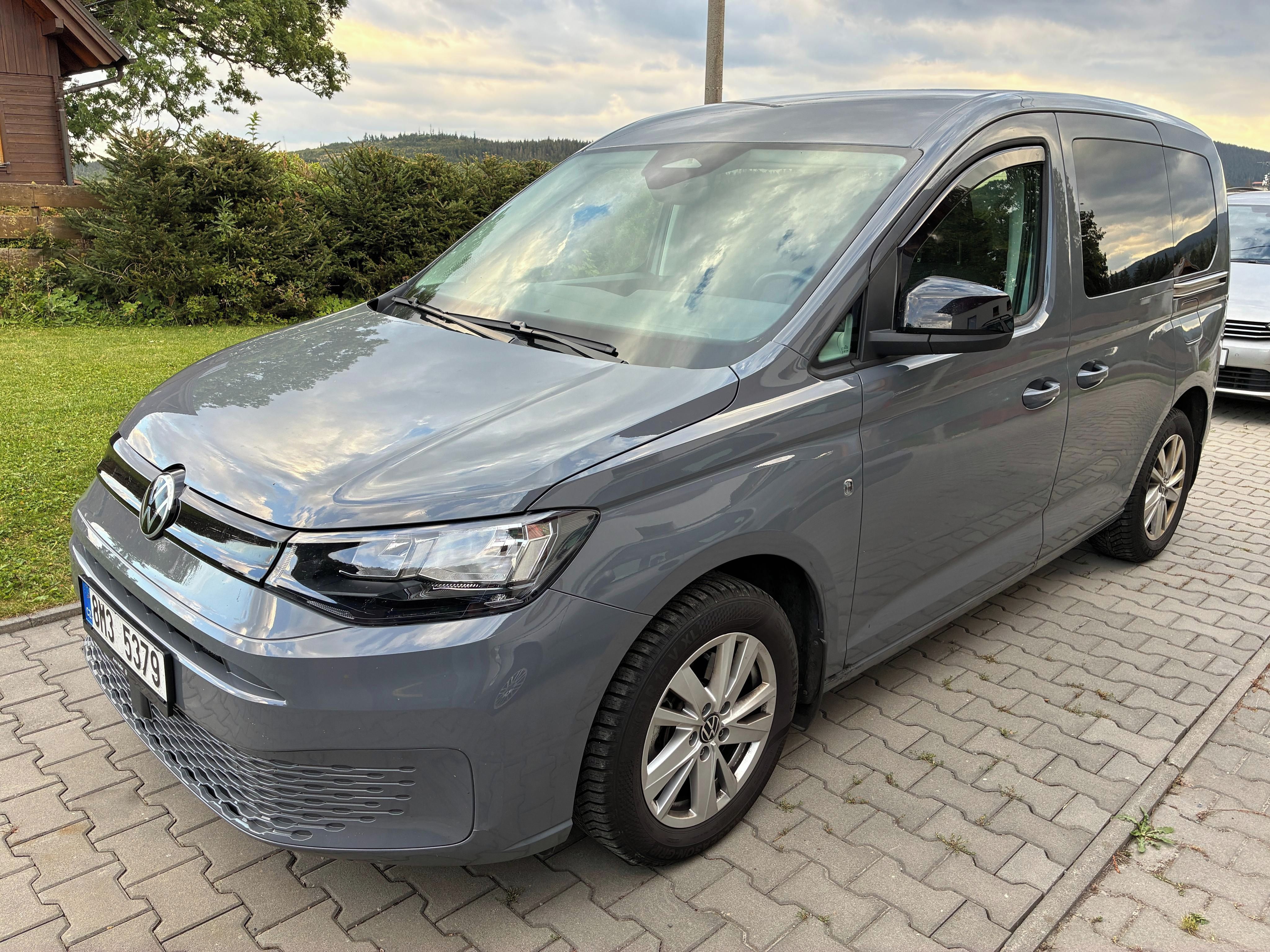 Volkswagen Caddy, koupeno v ČR, nezávislé topení