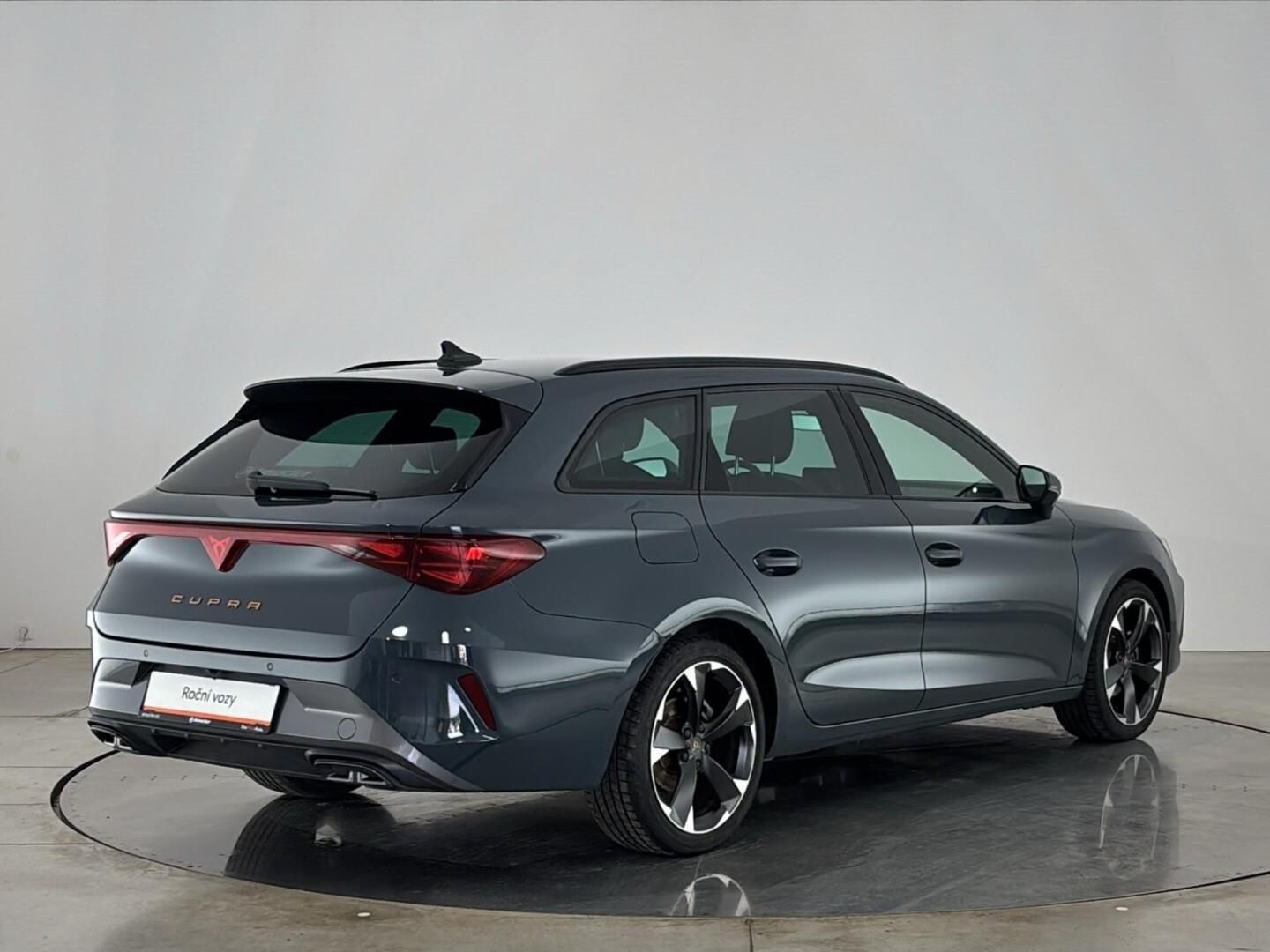 Cupra Leon, 1.5 TSI / 110 kW DSG - fotka 2