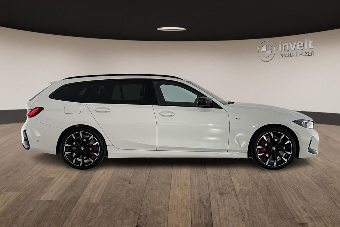 BMW Řada 3, M340i xDrive Touring - fotka 2