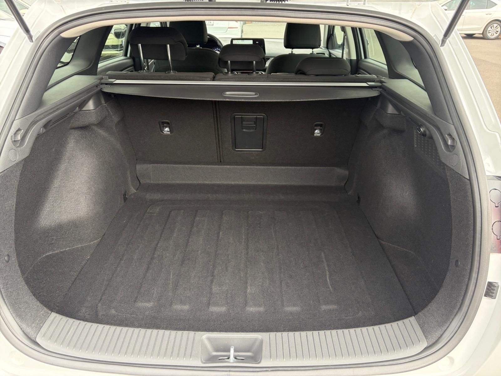 Hyundai i30, FAMILY SMART 1.5T-GDI 80kW CZ - fotka 6