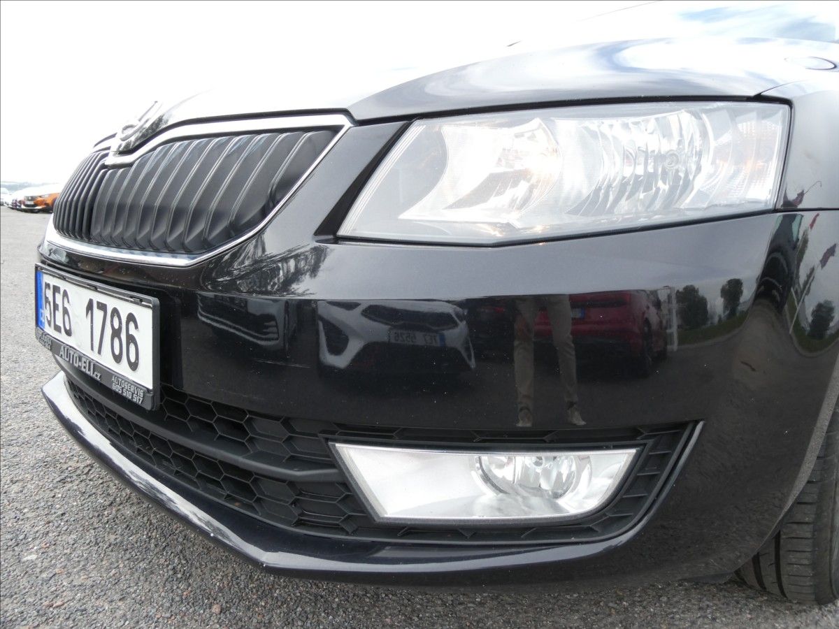 Škoda Octavia, 1,6 TDi 77kW DSG - fotka 4