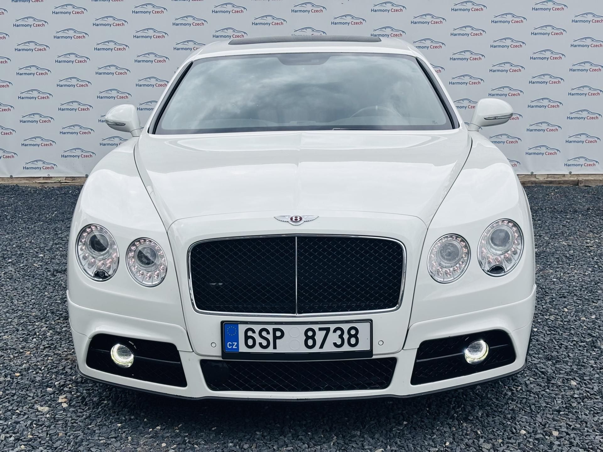 Bentley Flying Spur, 4.0 V8, 373kW, 4X4 - fotka 2