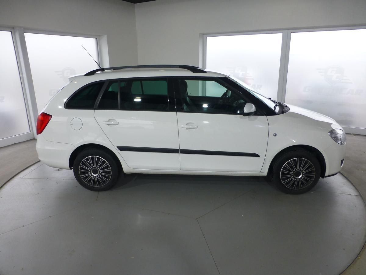 Škoda Fabia, 1,6I*PARK.S**ALU*TZ**VYHŘ.SED. - fotka 4
