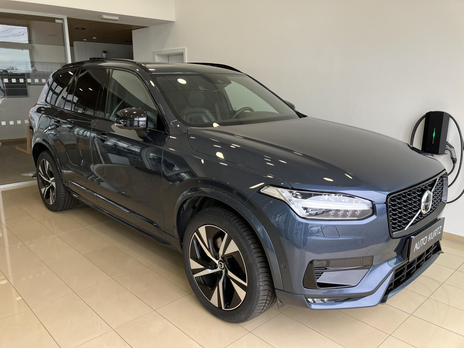Volvo XC90, B5 AWD R-Design AT8, ČR