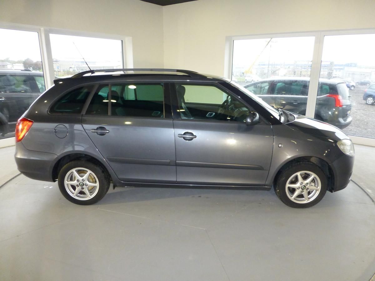 Škoda Fabia, 1,6I-77KW***KLIMATIZACE***ALU - fotka 4