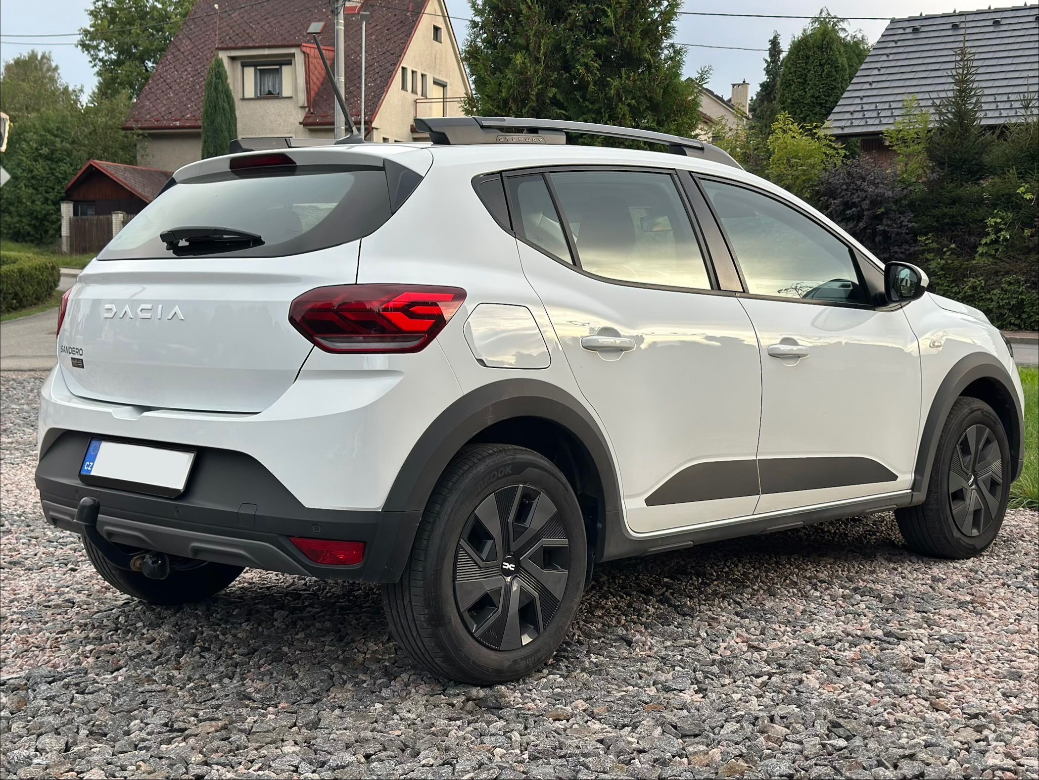 Dacia Sandero, Stepway 1.0tce, benzín - fotka 4