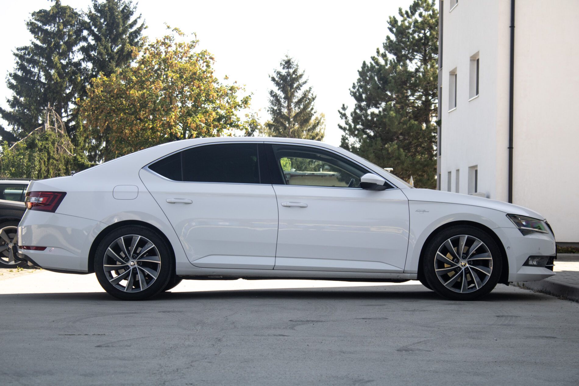 Škoda Superb - fotka 4