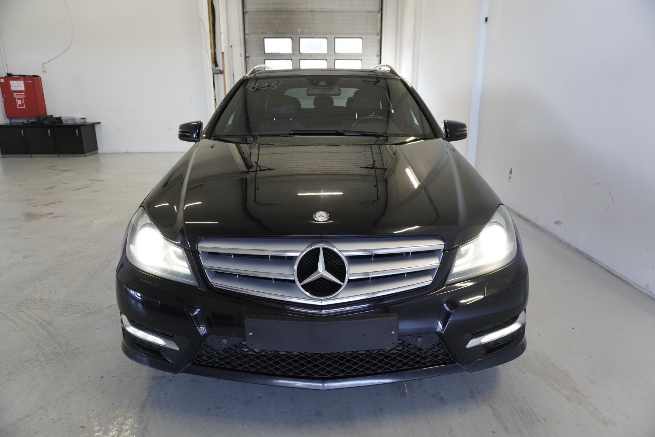 Mercedes-Benz Třídy C, 250 125 kW AUTOMAT - fotka 2