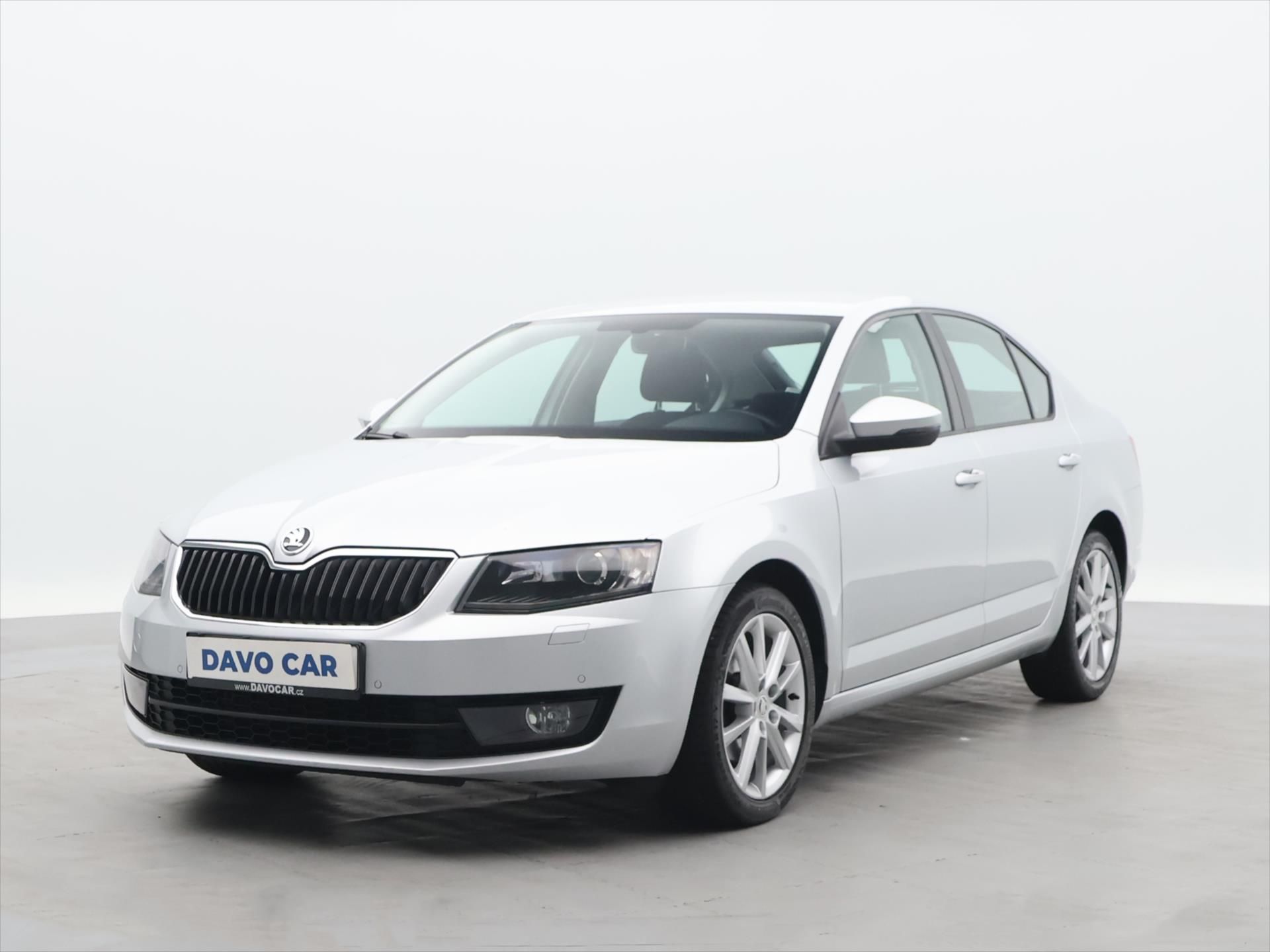 Škoda Octavia, 2,0 TDI 110kW CZ Style Xenon - fotka 3