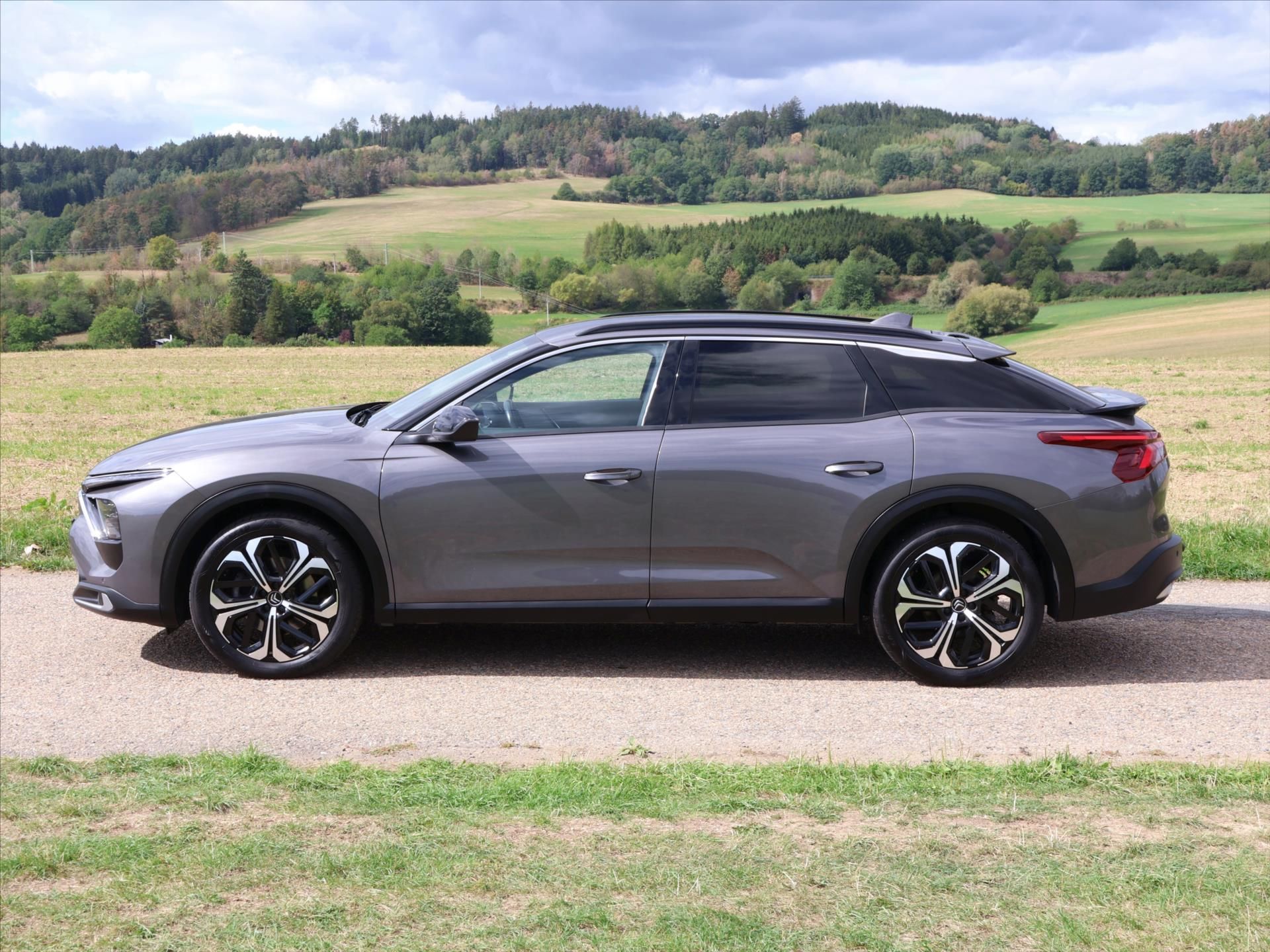 Citroën C5 X, 1,6 THP 115kW Exclusive CZ DPH - fotka 4