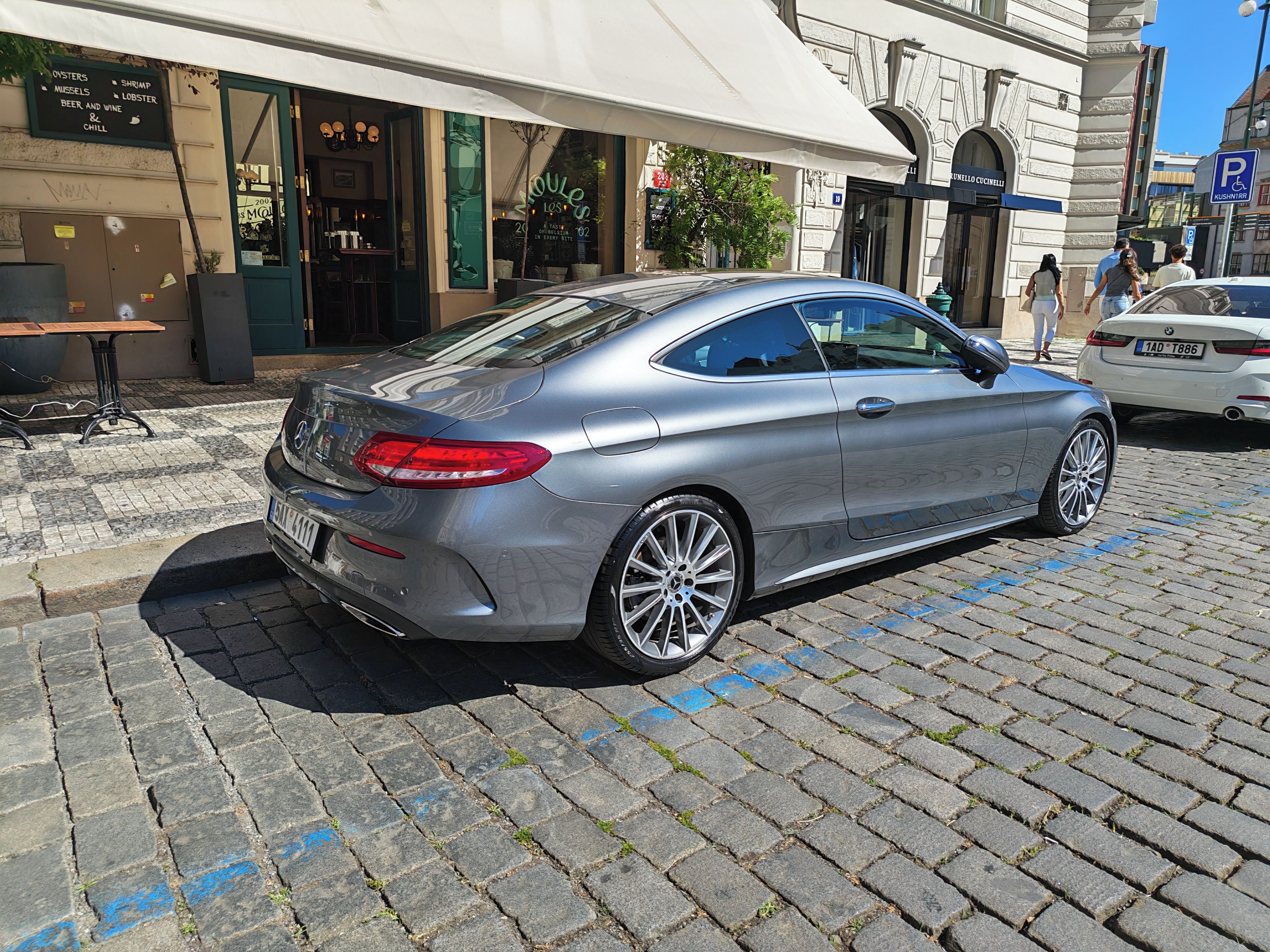 Mercedes-Benz Třídy C, C400 4MATIC Coupé | 3.0 V6 BiT - fotka 3