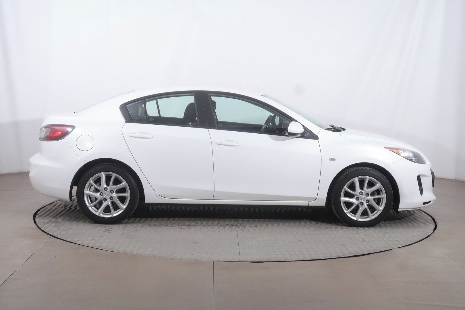 Mazda 3, 1.6 - fotka 6