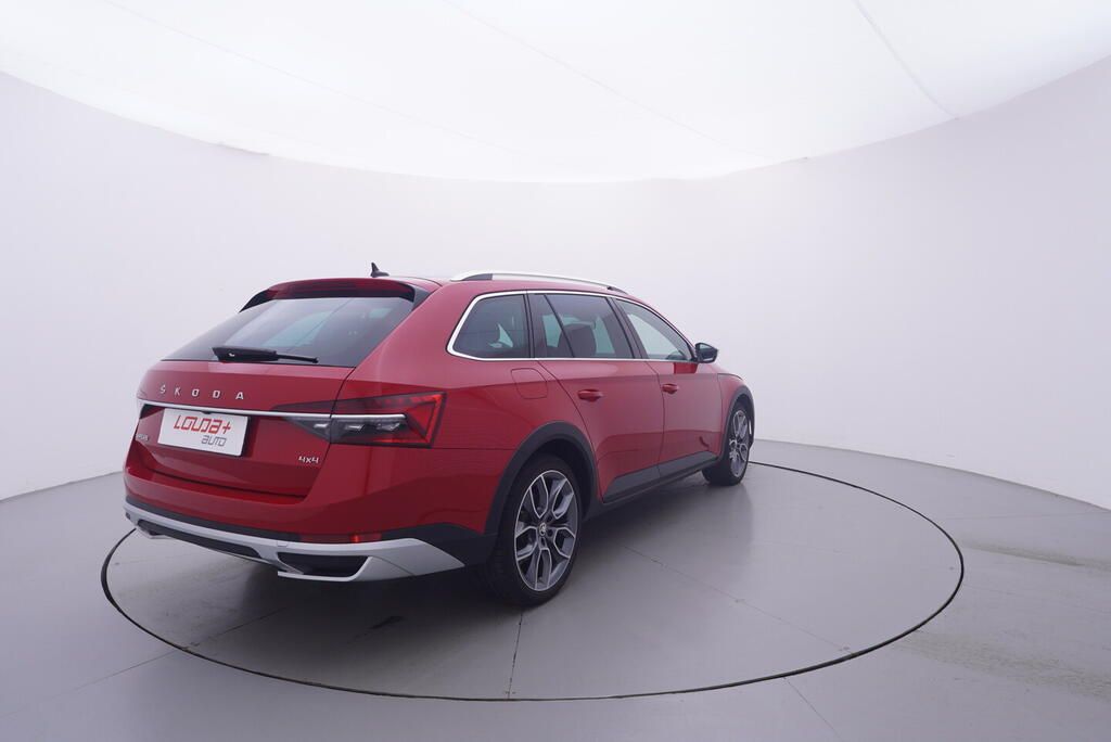 Škoda Superb, Scout 2.0 TDI 147 kW - fotka 5