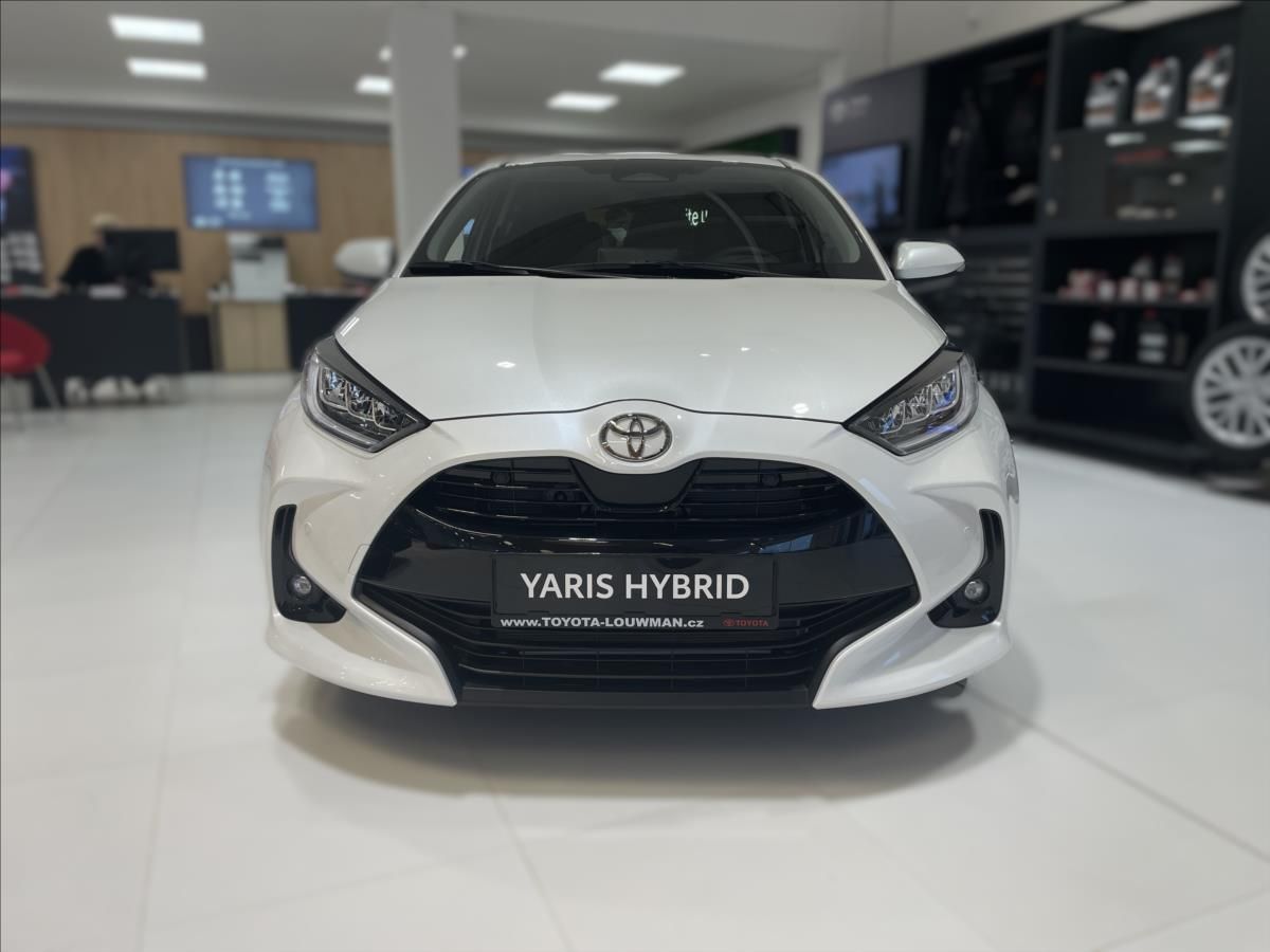 Toyota Yaris, 1,5   Style HEV 116 CVT - fotka 2