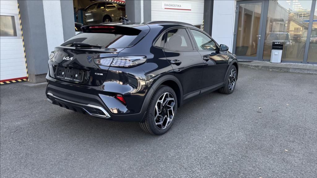 Kia XCee´d, 1,6 T-GDI GT LINE - fotka 5