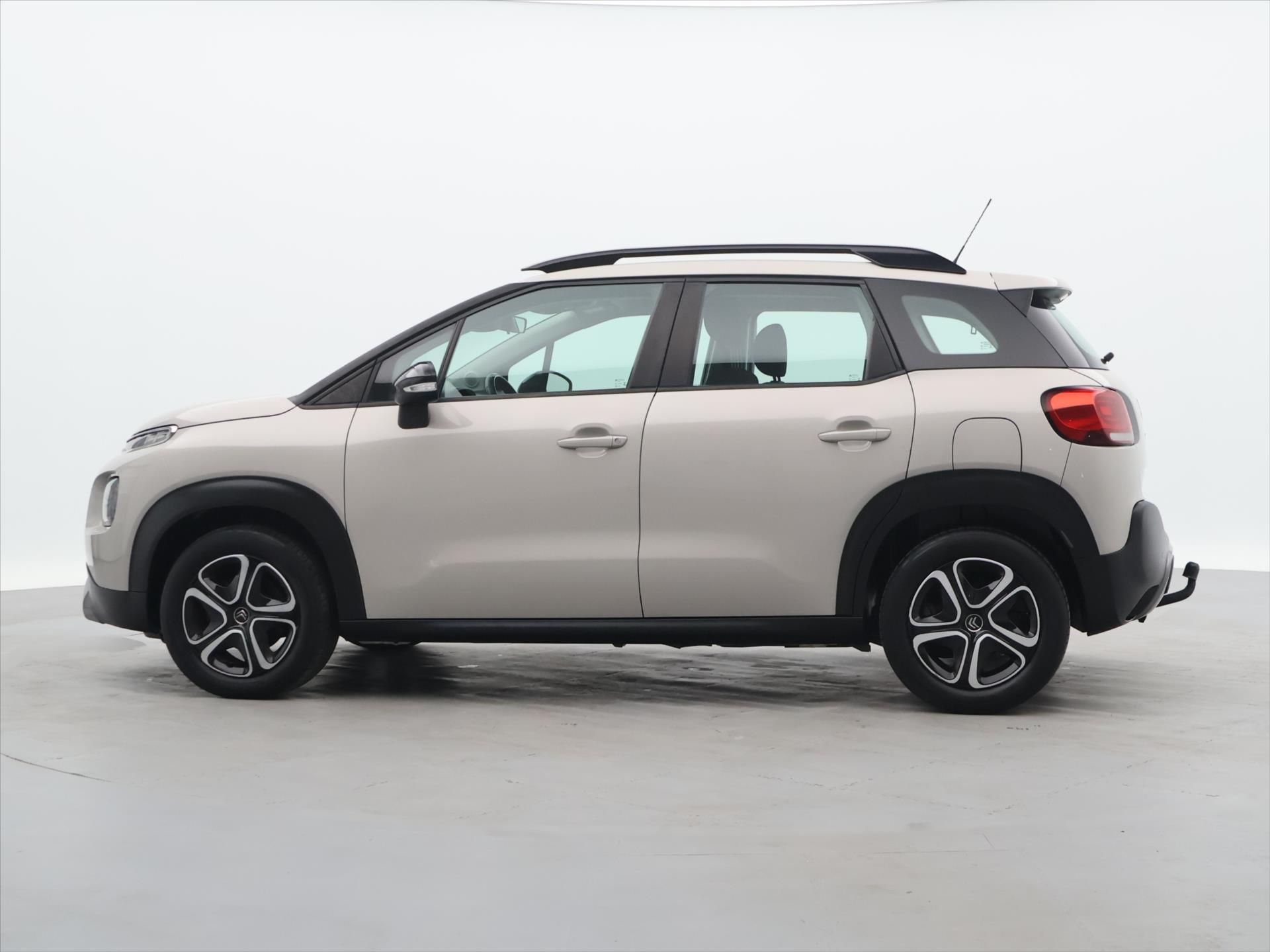 Citroën C3 Aircross, 1,2 PT 81kW Feel CZ 1.Maj - fotka 4